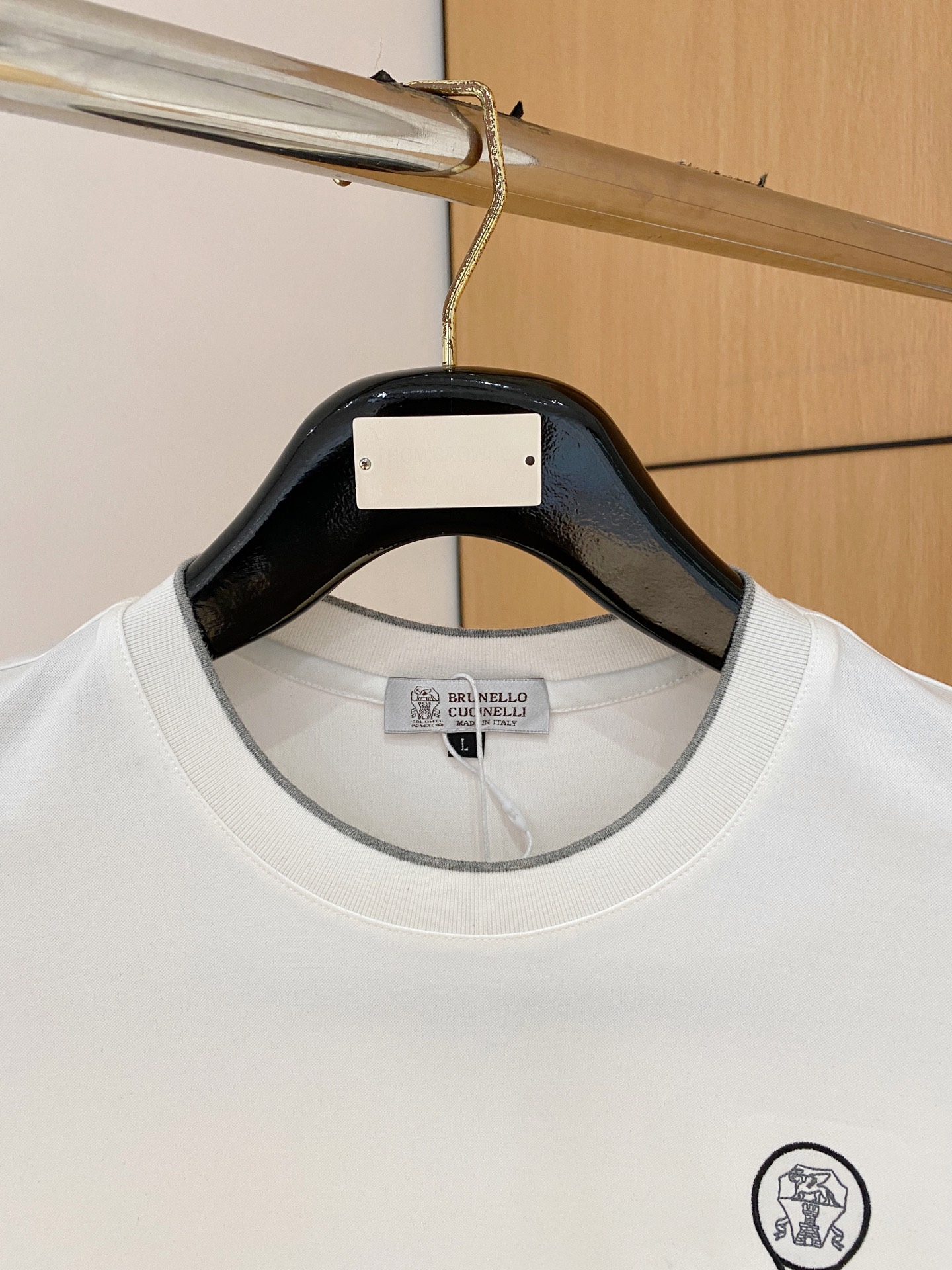 “Classic Business and Leisure Attire for Old and New Guests in Various Sizes and Colors” - 图片 2