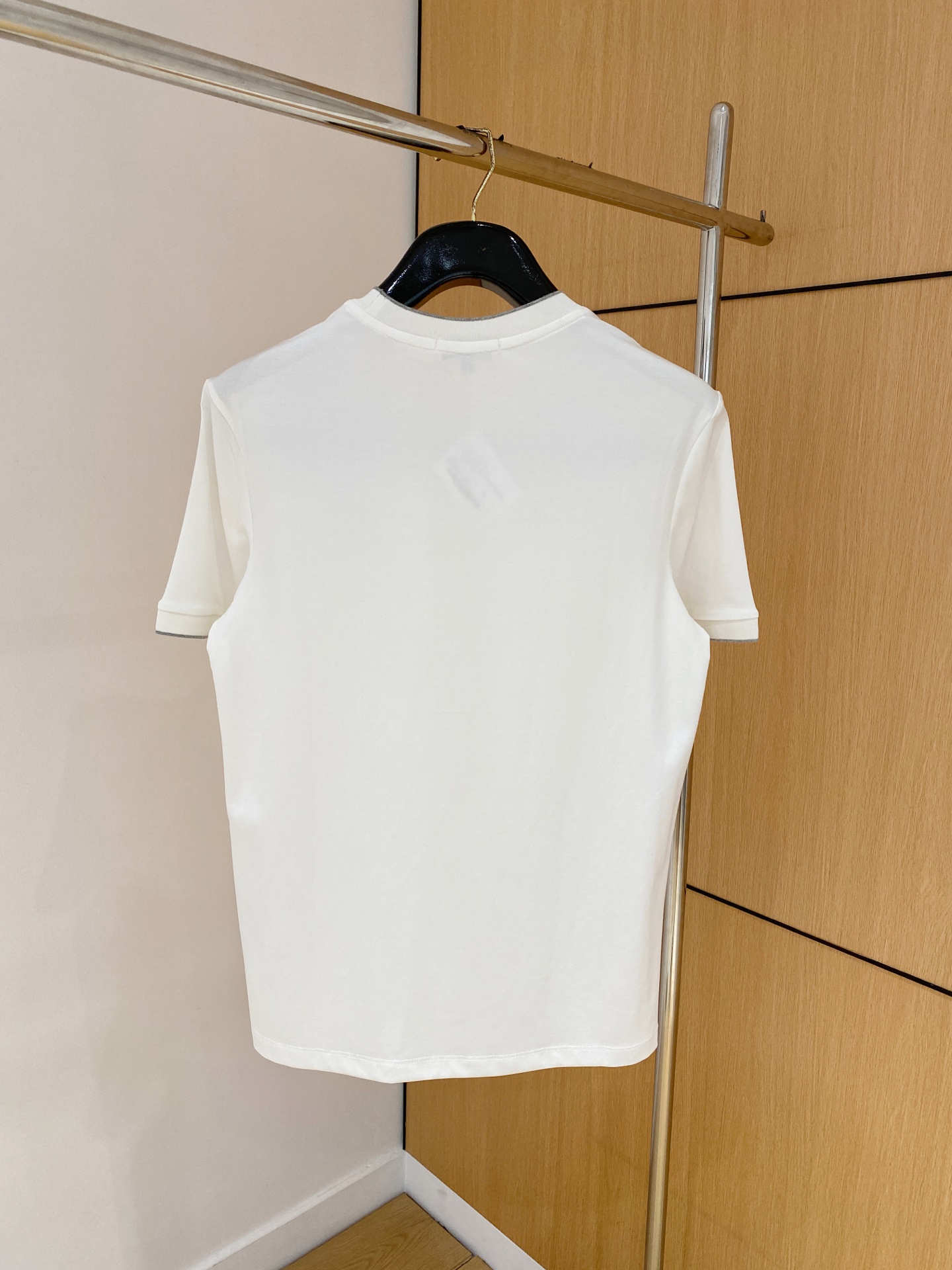 “Classic Business and Leisure Attire for Old and New Guests in Various Sizes and Colors” - 图片 9