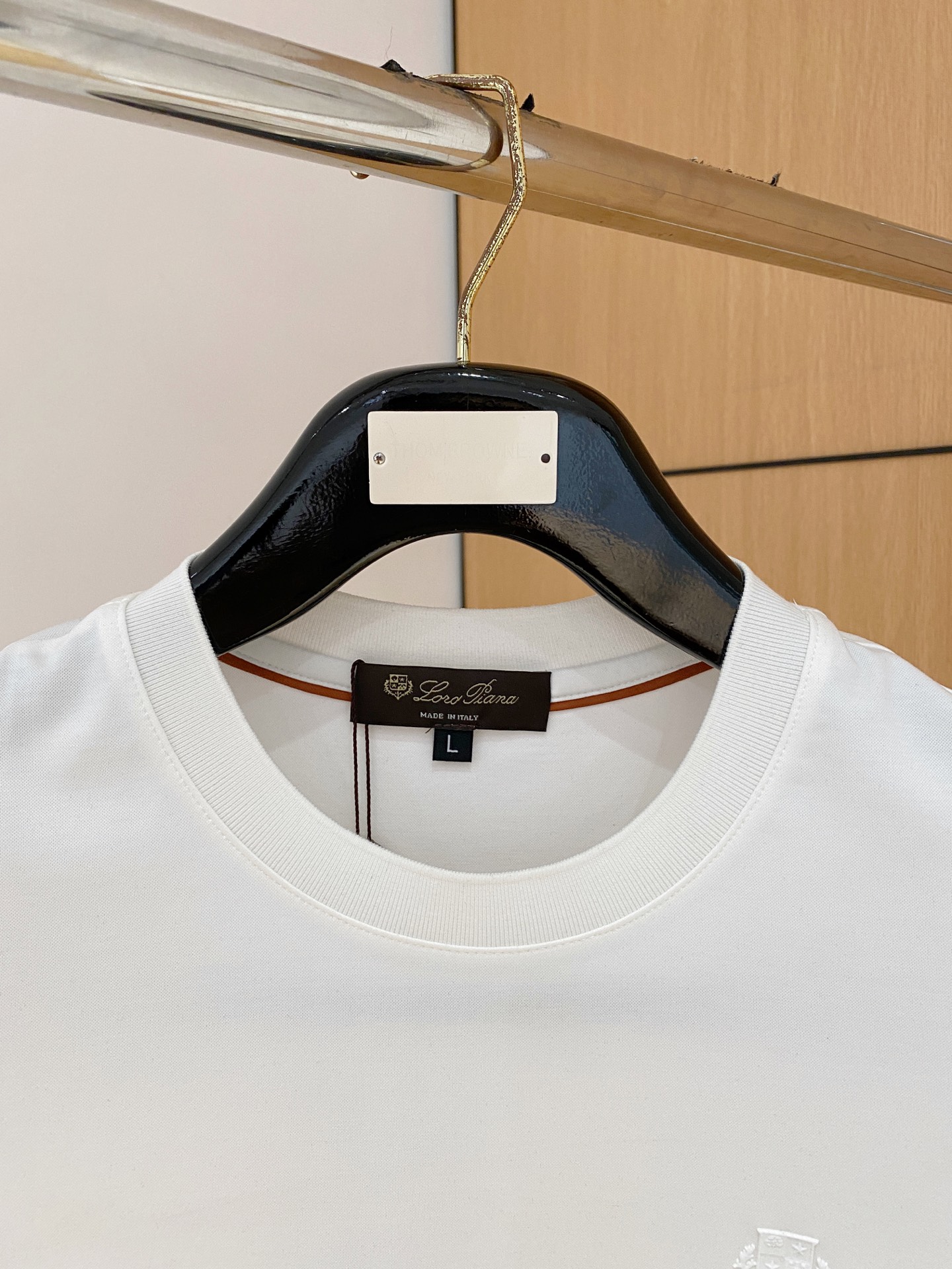 “Classic Business Leisure T-Shirts with Silk Cotton Fabric for Comfort and Style in Various Colors” - 图片 2