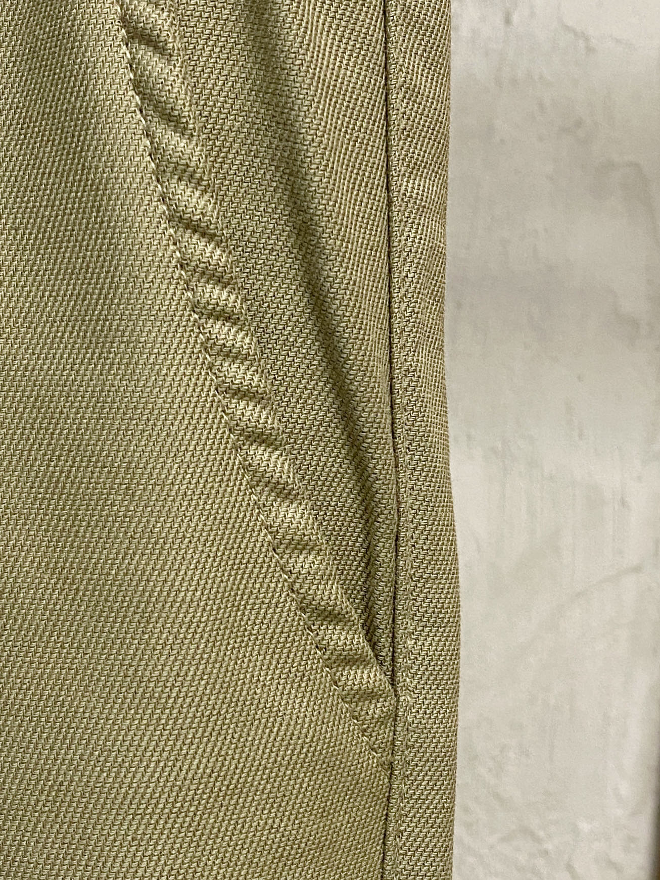 蒙*口 Mo**ler 新款休闲透气休闲裤！重磅定制面料裤子面料扎实上身挺括有型做工极其考究，不挑人百搭