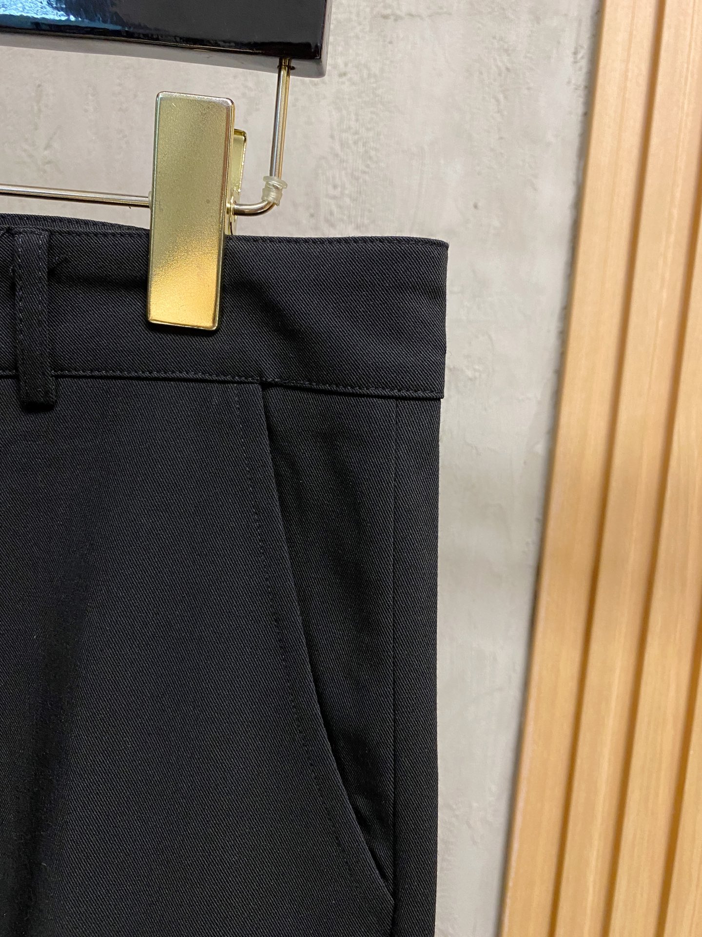 新款休闲透气休闲裤！重磅定制面料裤子面料扎实上身挺括有型做工极其考究，不挑人百搭款最高规格，时尚个性的设