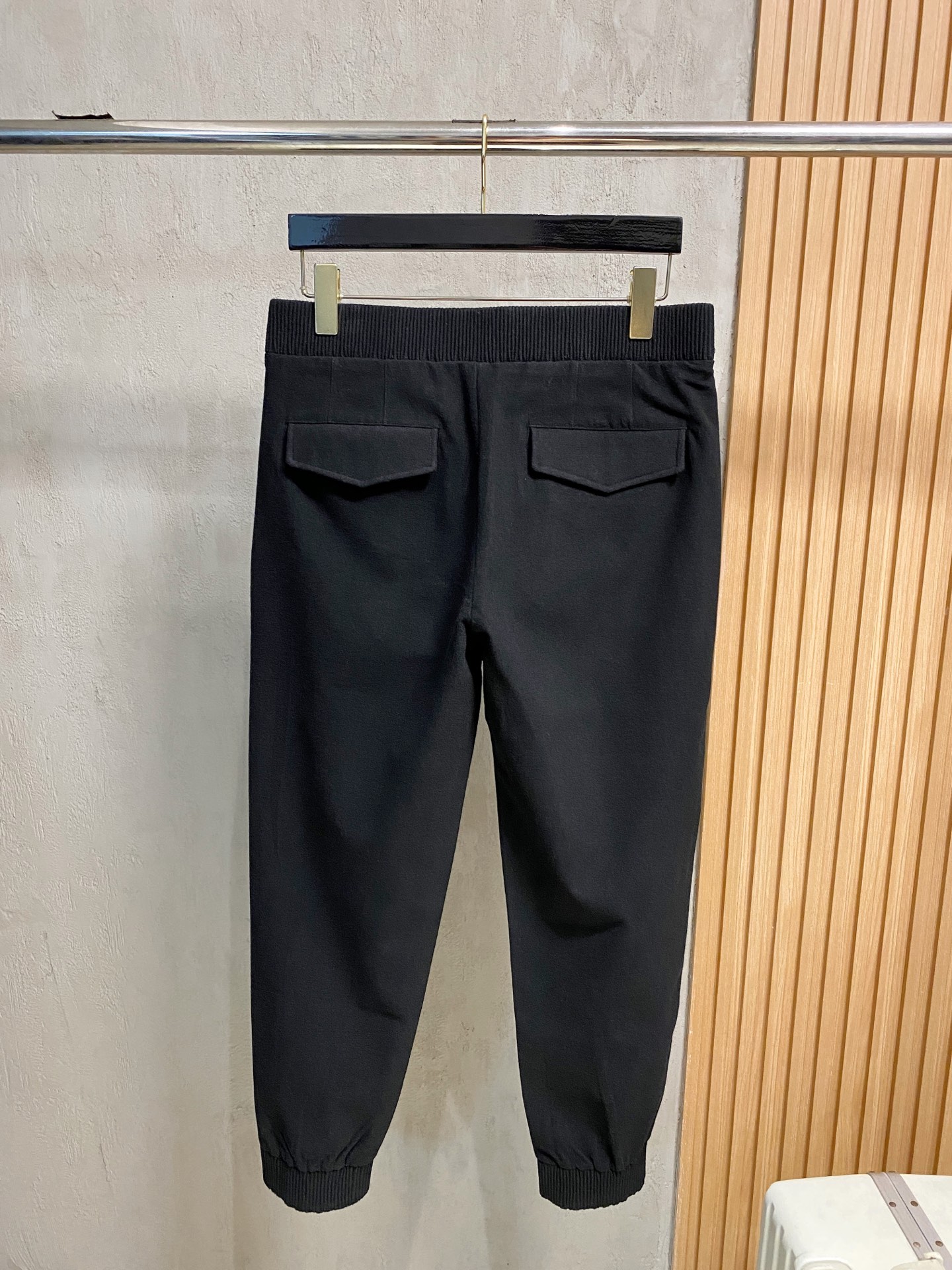 新款休闲透气休闲裤！重磅定制面料裤子面料扎实上身挺括有型做工极其考究，不挑人百搭款最高规格，时尚个性的设