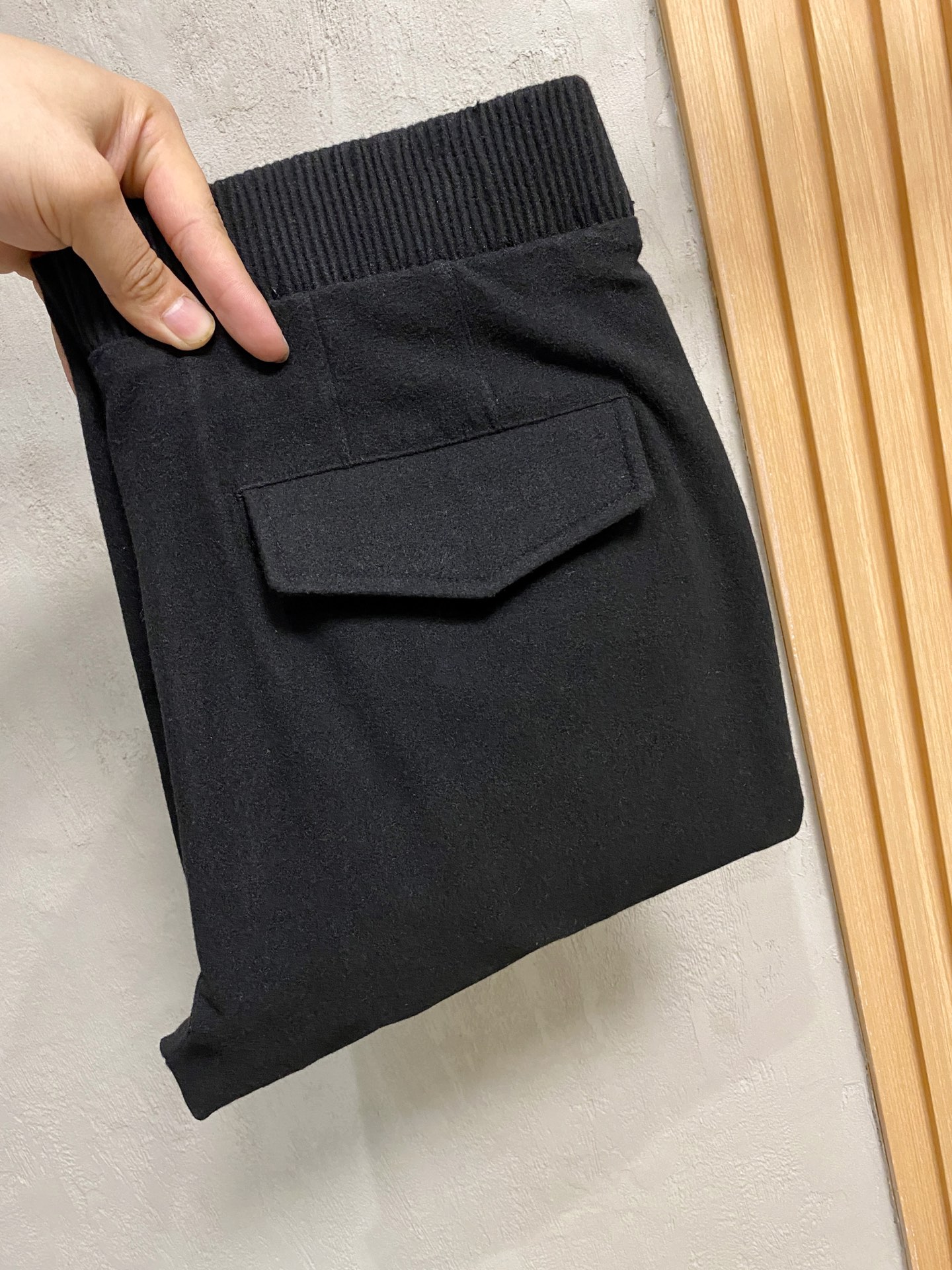 新款休闲透气休闲裤！重磅定制面料裤子面料扎实上身挺括有型做工极其考究，不挑人百搭款最高规格，时尚个性的设