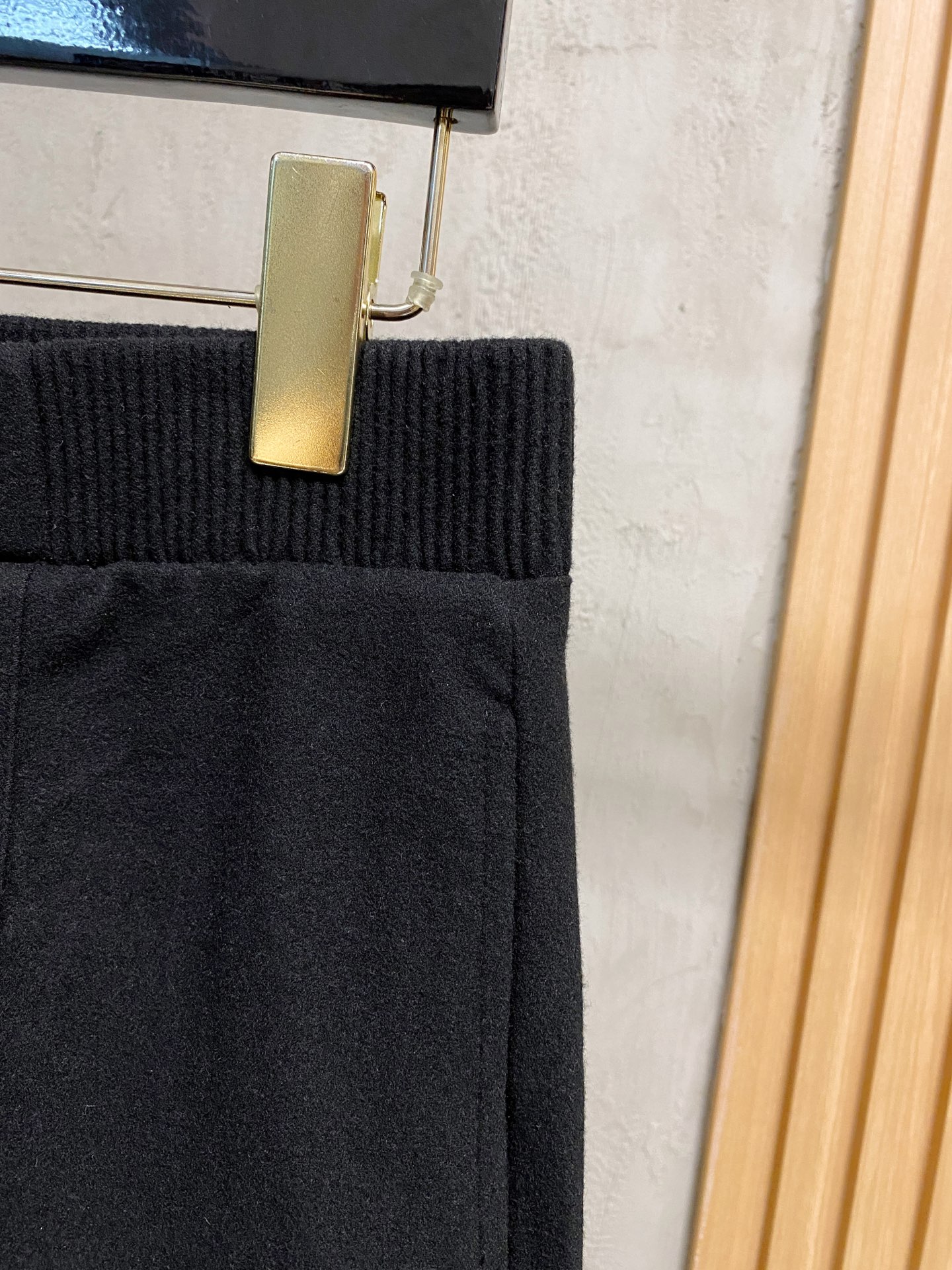 新款休闲透气休闲裤！重磅定制面料裤子面料扎实上身挺括有型做工极其考究，不挑人百搭款最高规格，时尚个性的设