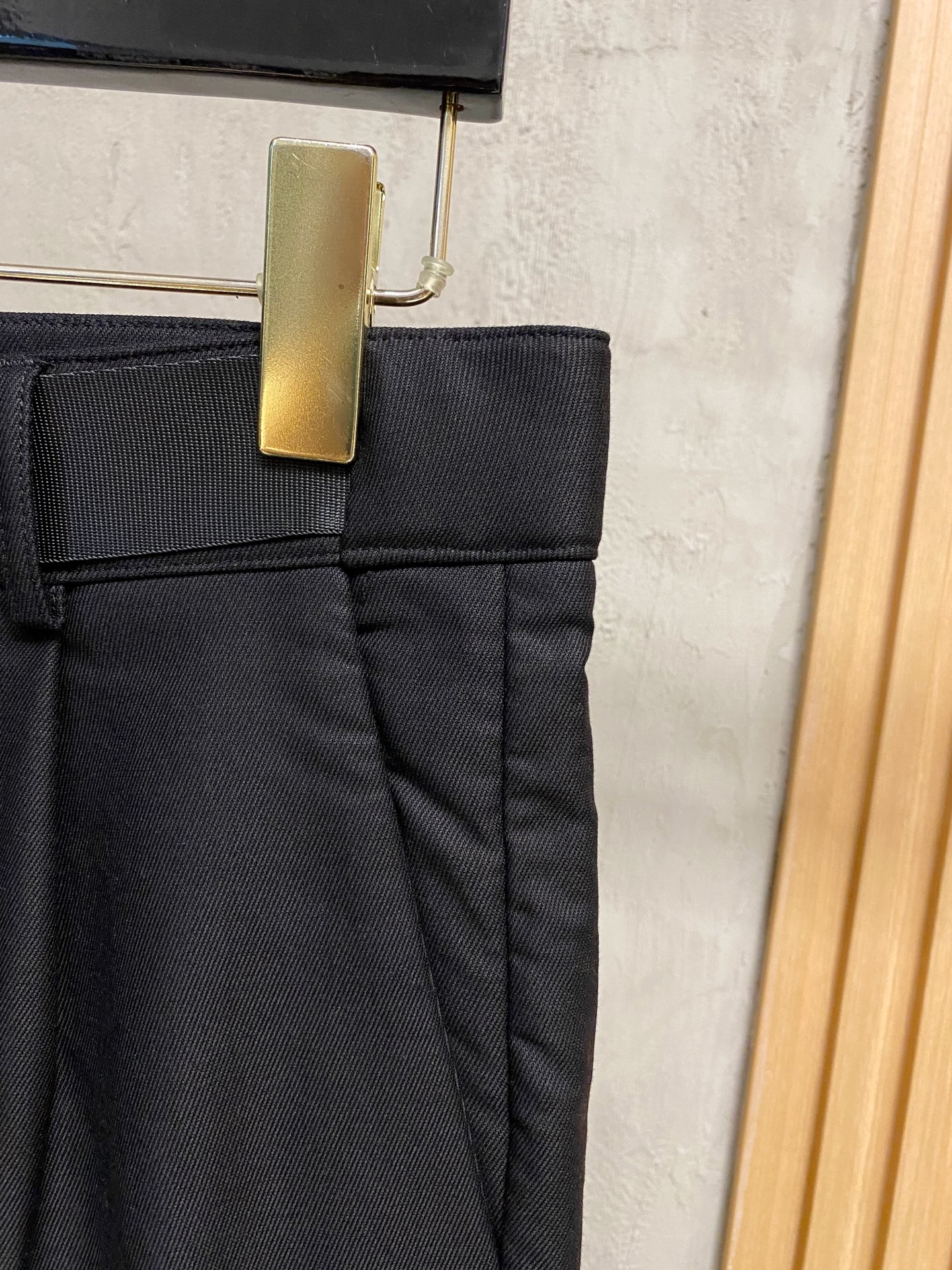 新款休闲透气休闲裤！重磅定制面料裤子面料扎实上身挺括有型做工极其考究，不挑人百搭款最高规格，时尚个性的设