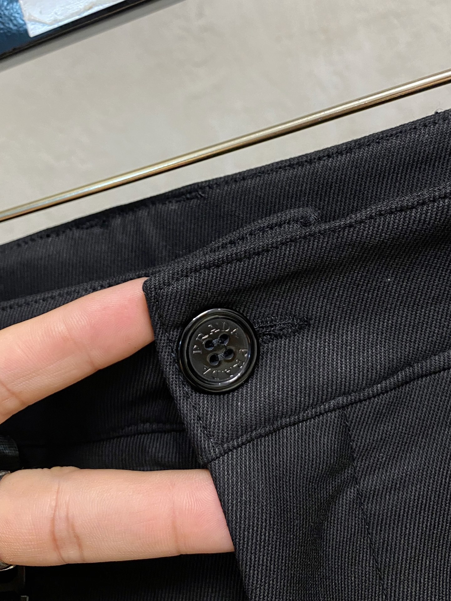 新款休闲透气休闲裤！重磅定制面料裤子面料扎实上身挺括有型做工极其考究，不挑人百搭款最高规格，时尚个性的设