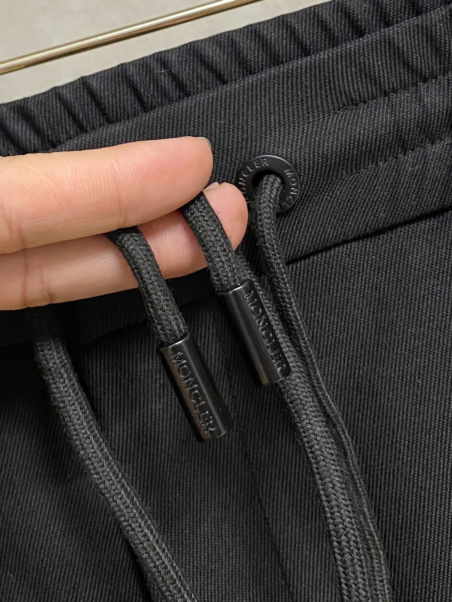 新款休闲透气休闲裤！重磅定制面料裤子面料扎实上身挺括有型做工极其考究，不挑人百搭款最高规格，时尚个性的设