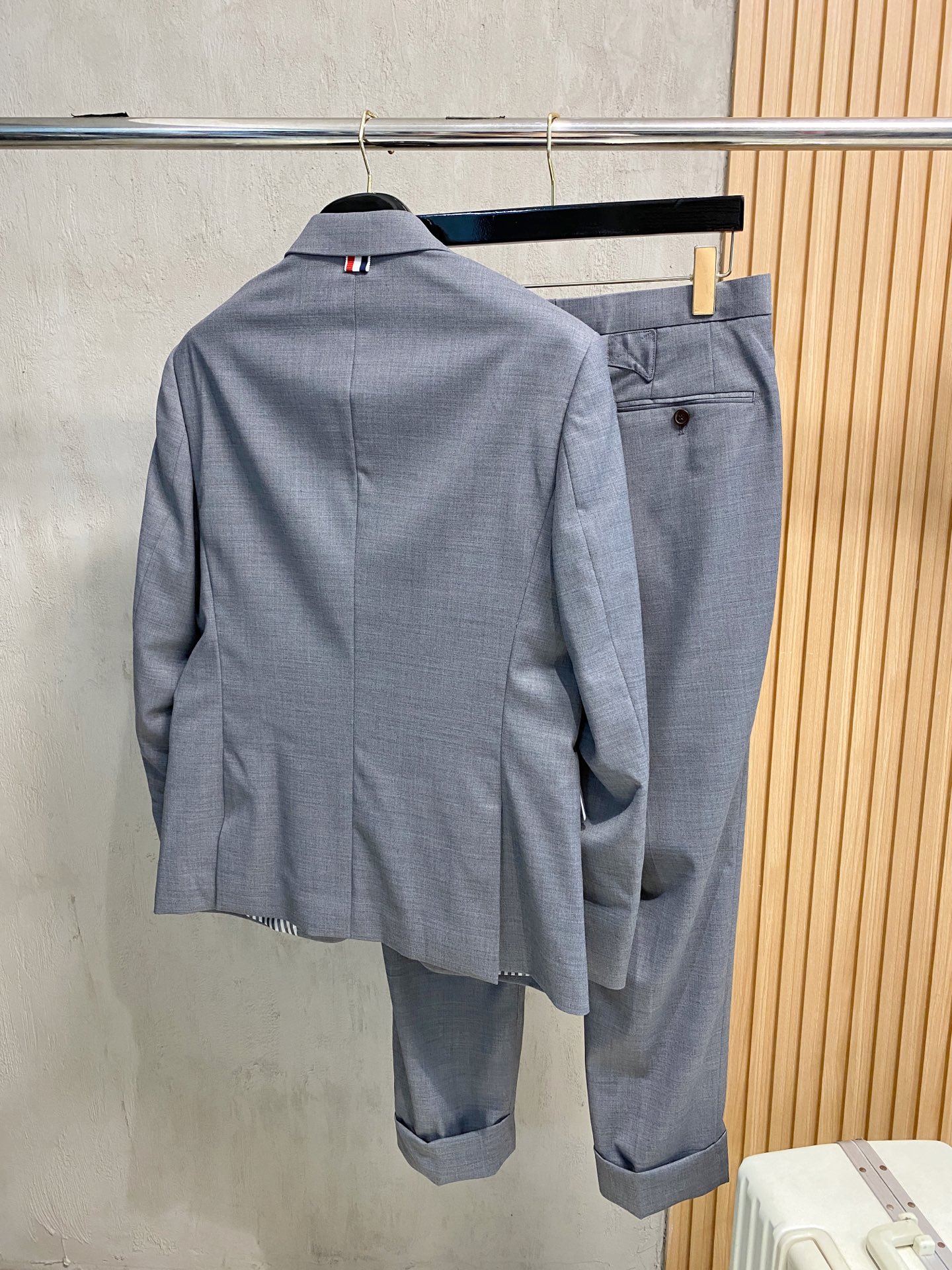 重磅推荐 男士套装 简约百搭款，不挑人穿，腰部松紧抽绳设计 出口订单标准，所有细节处理都非常到位；采用特