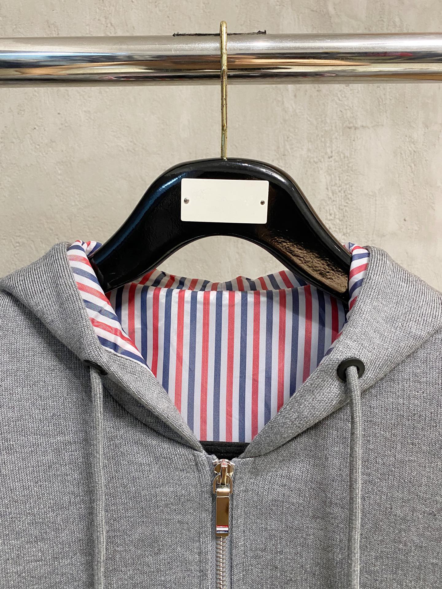 重磅推荐 男士套装 简约百搭款，不挑人穿，腰部松紧抽绳设计 出口订单标准，所有细节处理都非常到位；采用特