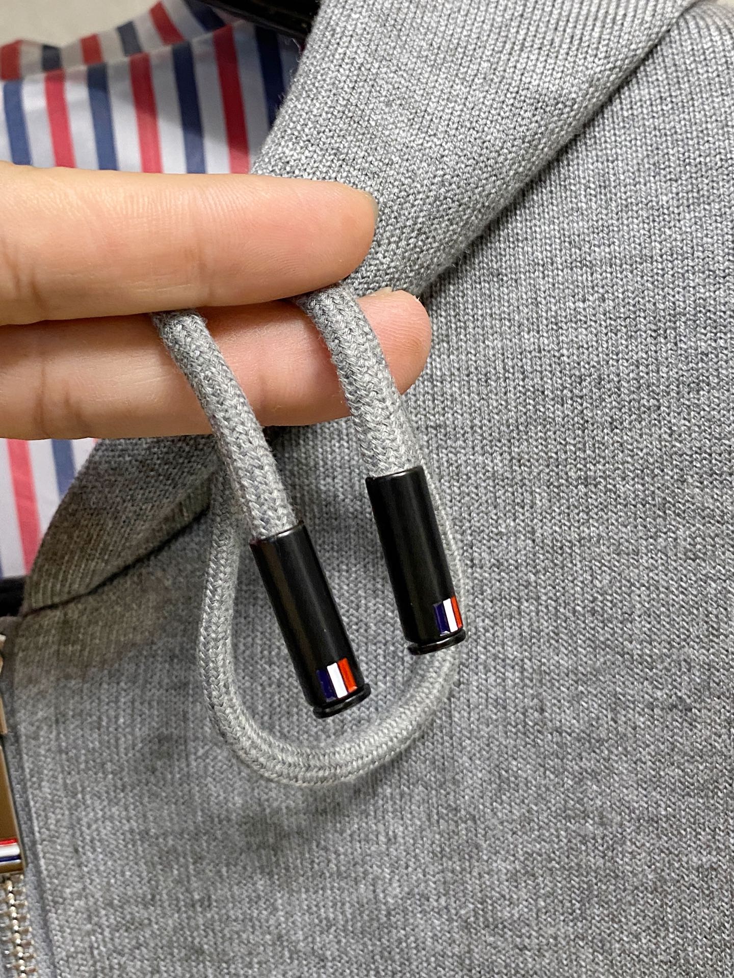 重磅推荐 男士套装 简约百搭款，不挑人穿，腰部松紧抽绳设计 出口订单标准，所有细节处理都非常到位；采用特