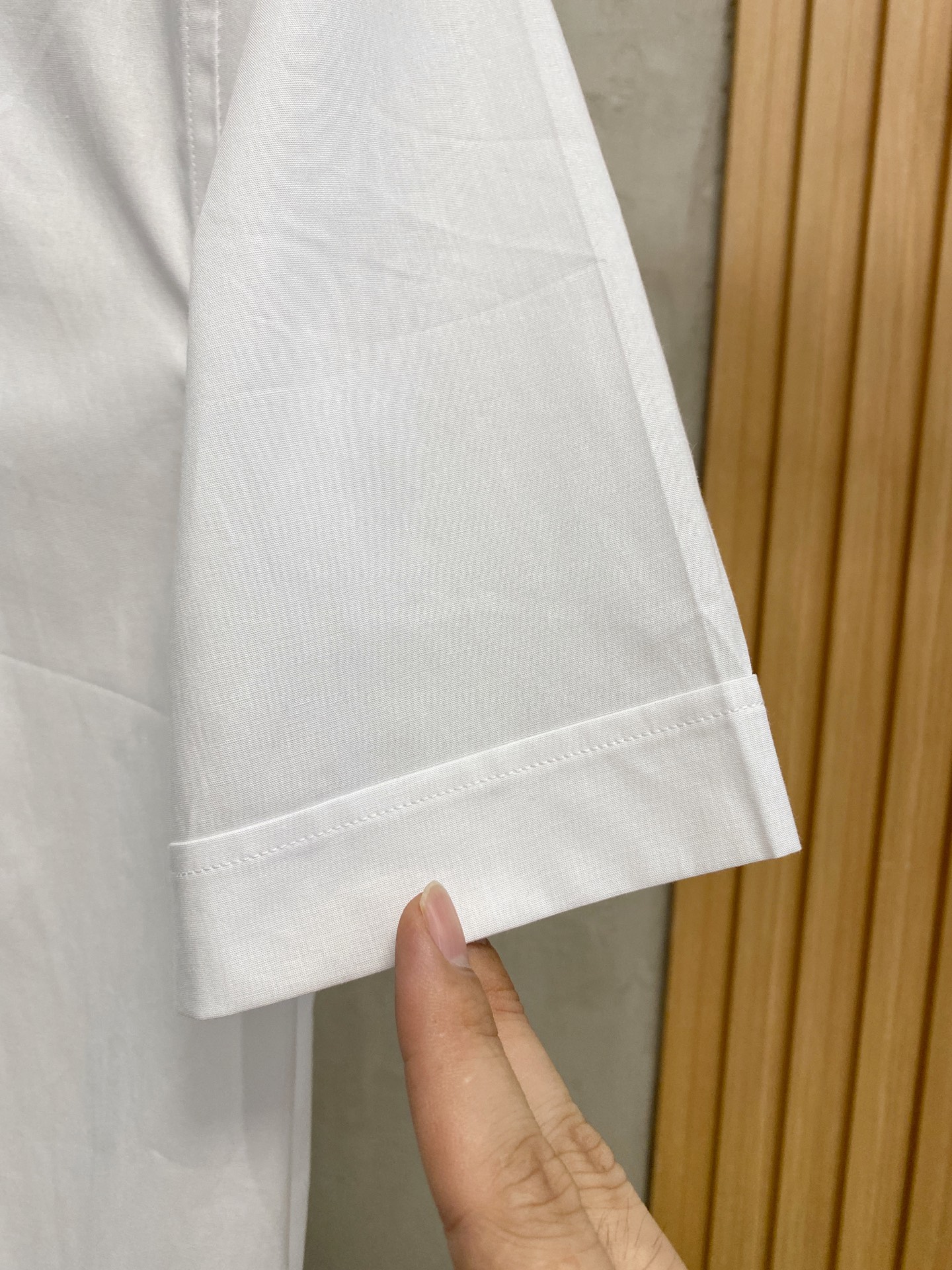 强势上新，新款不断！！！新款衬衫，高级面料高级做工，顶级品质！！！S一XXLS穿125左右m穿140左右