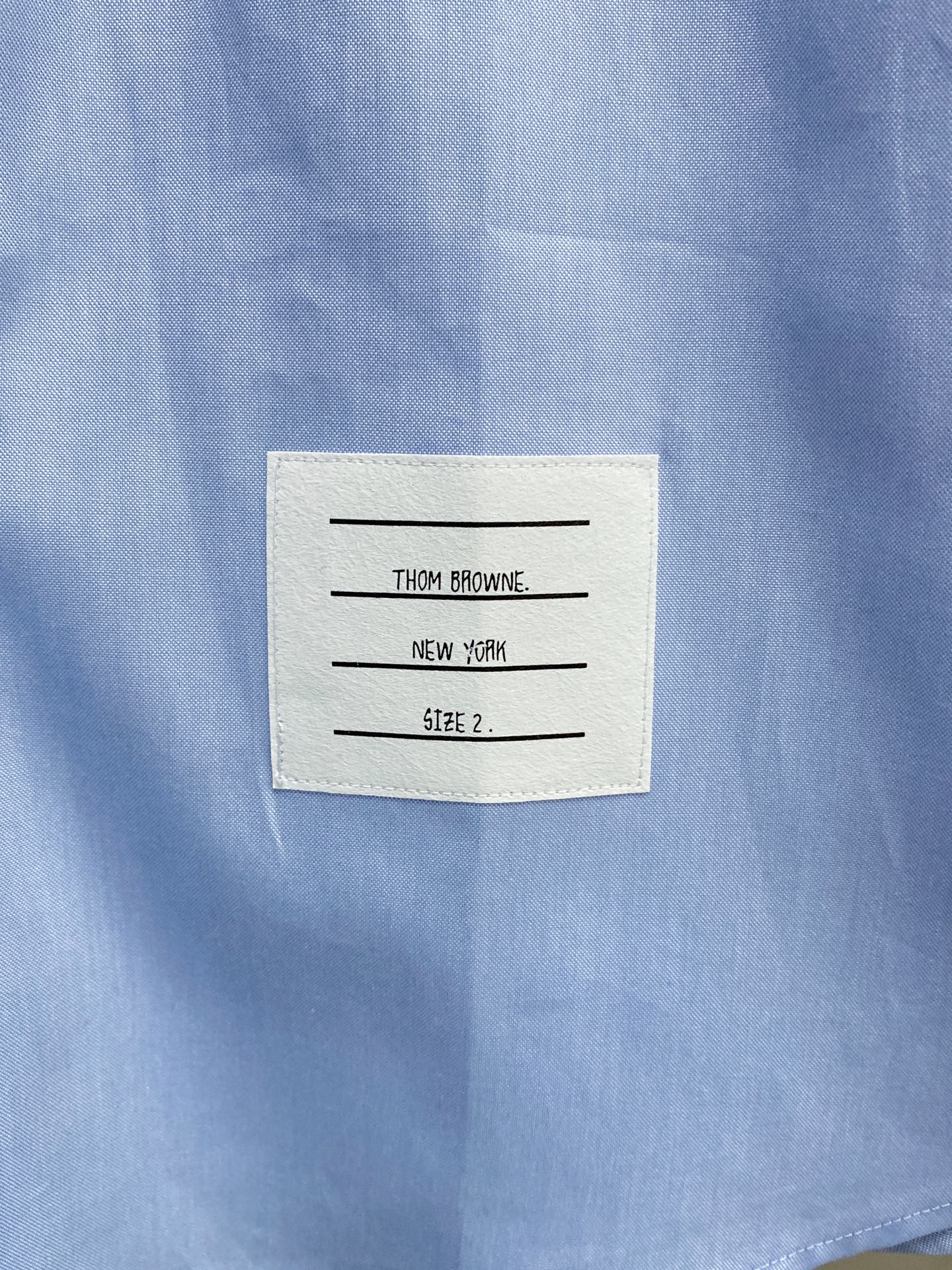 强势上新，新款不断！！！新款衬衫，高级面料高级做工，顶级品质！！！S一XXLS穿125左右m穿140左右