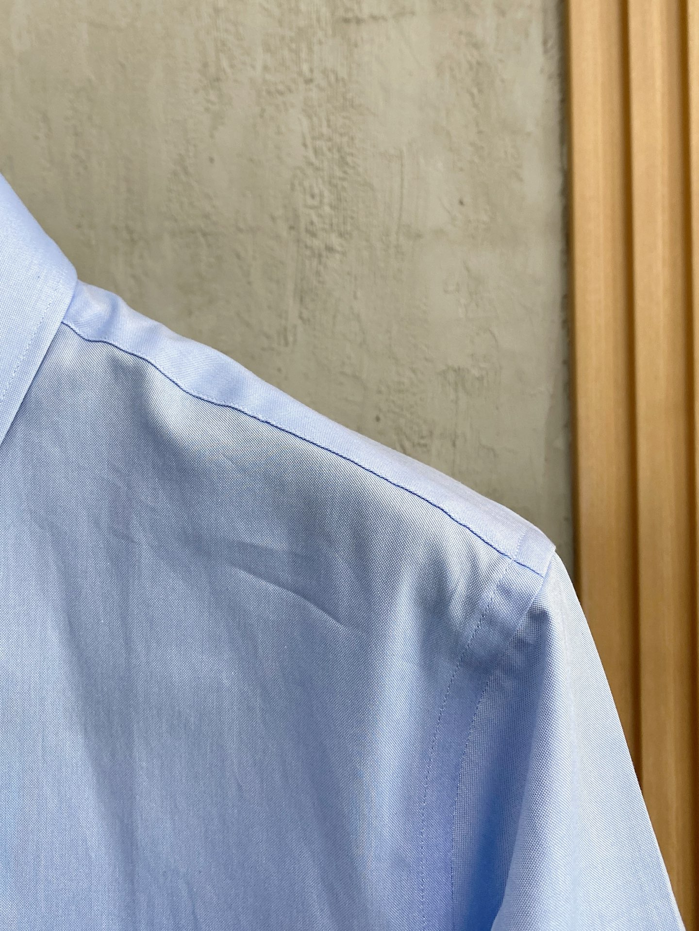 强势上新，新款不断！！！新款衬衫，高级面料高级做工，顶级品质！！！S一XXLS穿125左右m穿140左右