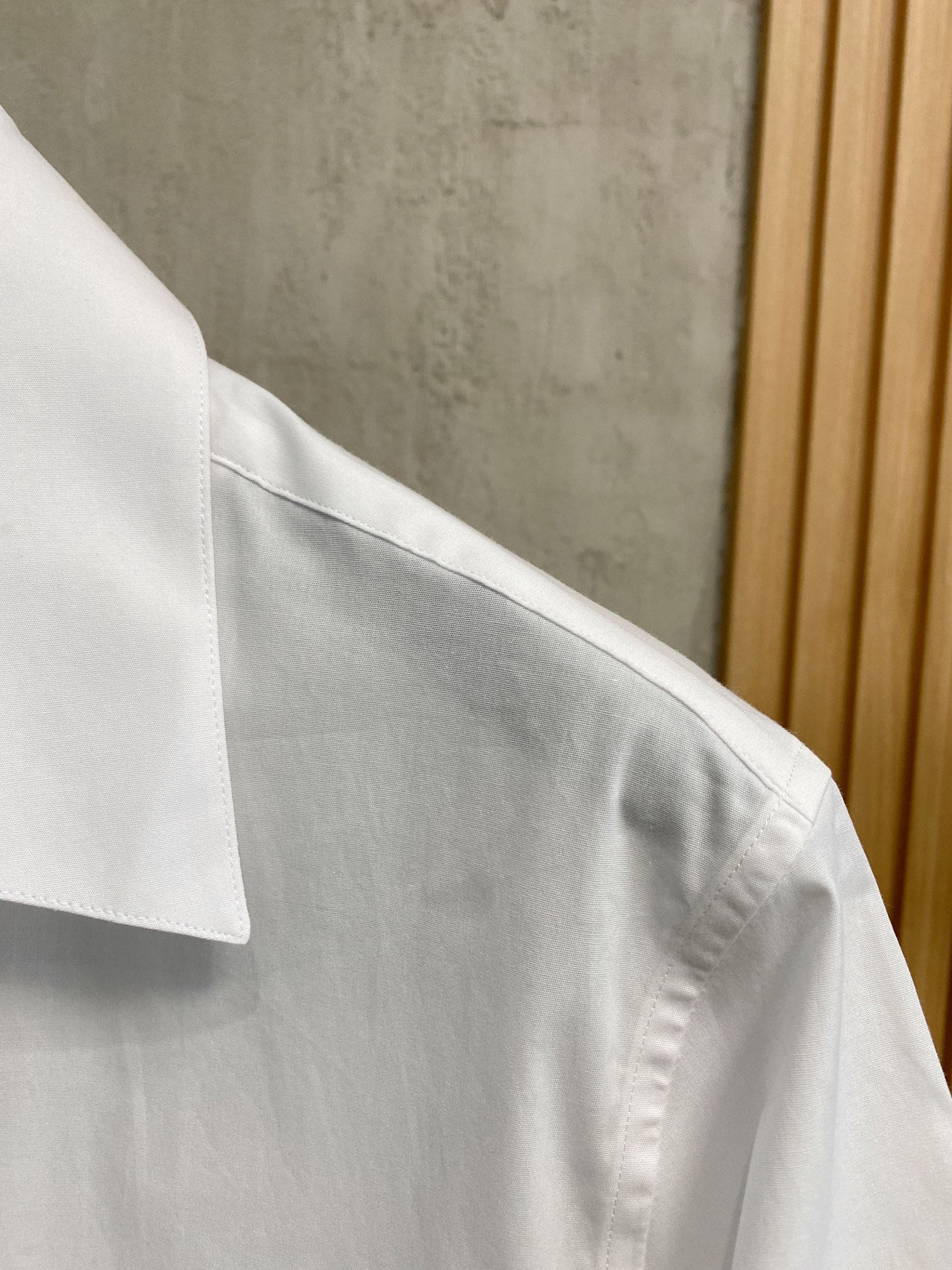 强势上新，新款不断！！！新款衬衫，高级面料高级做工，顶级品质！！！S一XXLS穿125左右m穿140左右