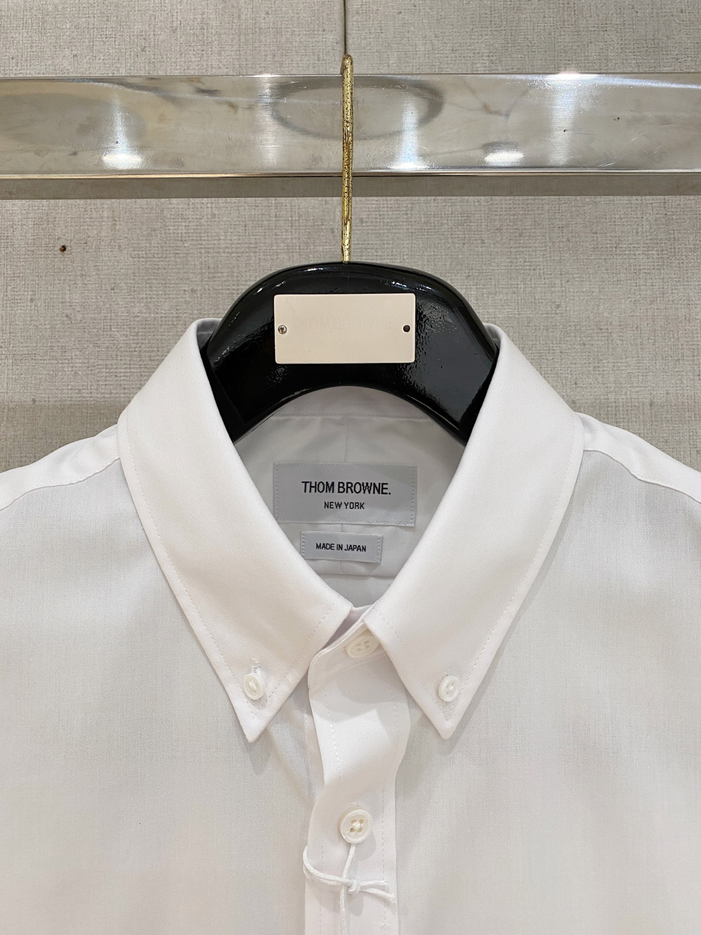 P，P轻盈雅致，短袖衬衫——25年春夏日里的温柔守候短袖衬衫，臻品定制系列的材质、精湛的工艺细节和卓越的