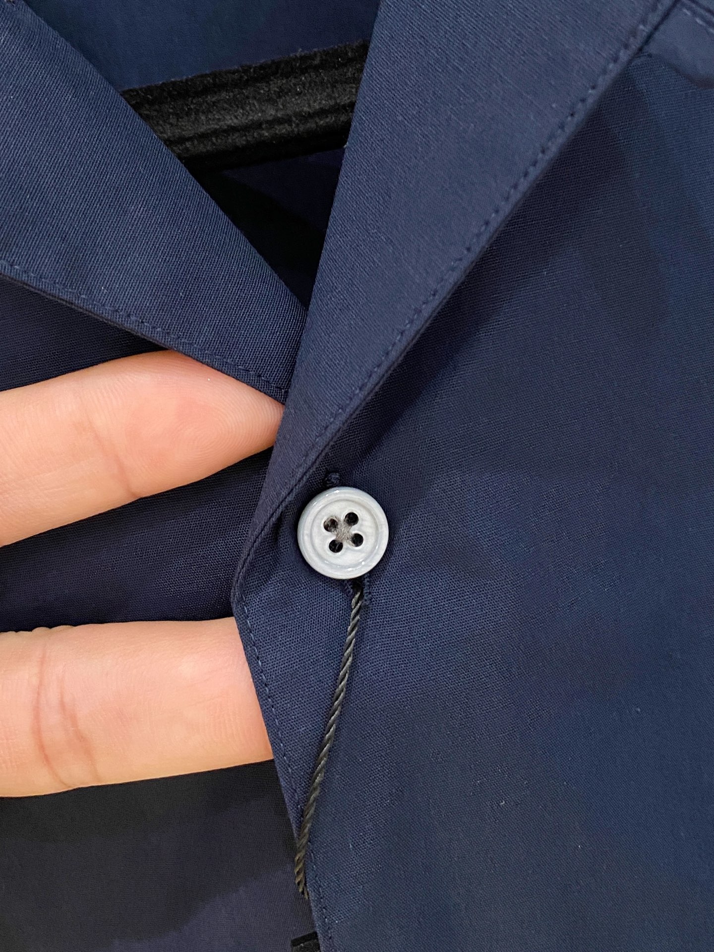 P，P轻盈雅致，短袖衬衫——25年春夏日里的温柔守候短袖衬衫，臻品定制系列的材质、精湛的工艺细节和卓越的