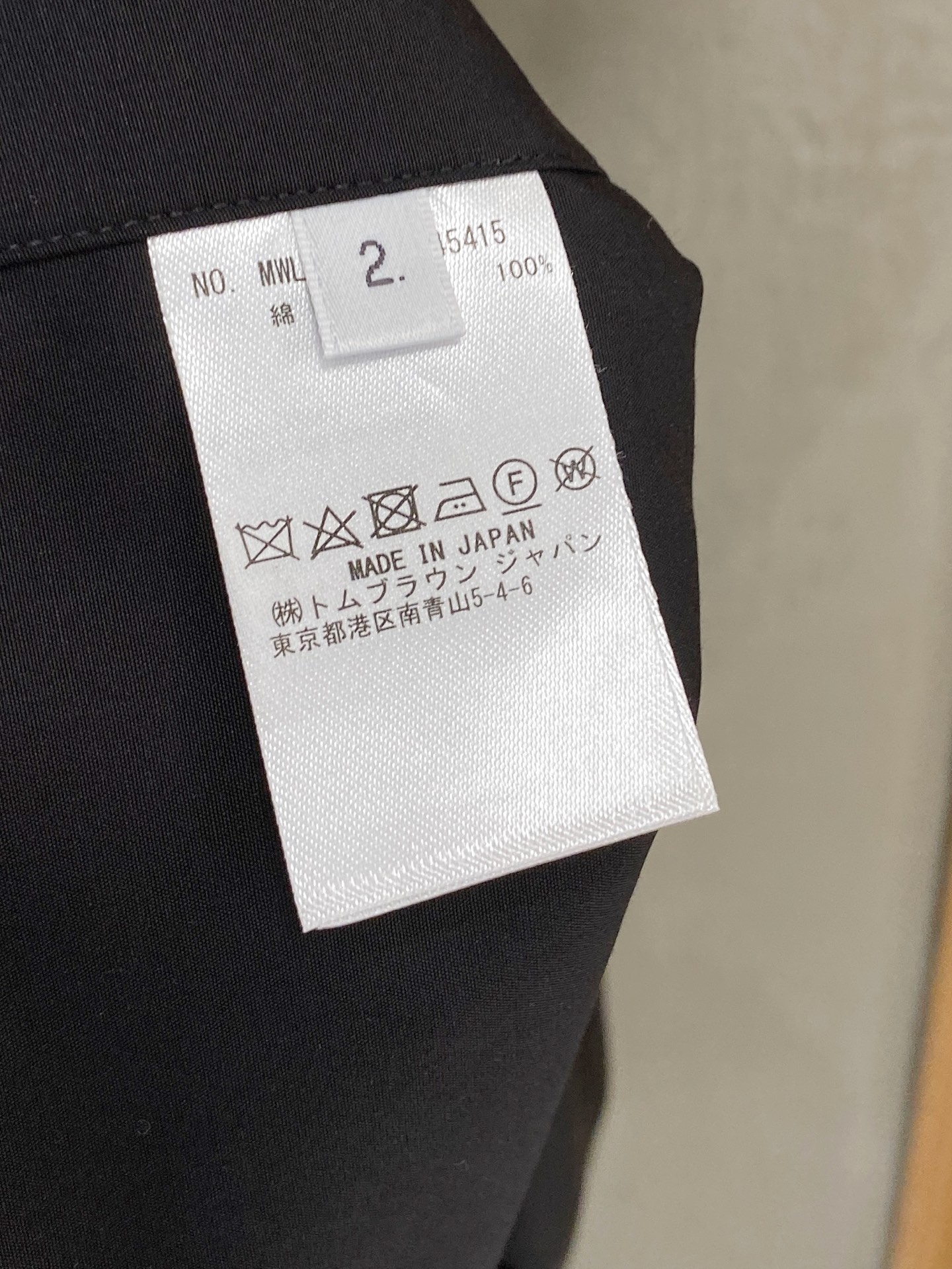 P，P轻盈雅致，短袖衬衫——25年春夏日里的温柔守候短袖衬衫，臻品定制系列的材质、精湛的工艺细节和卓越的
