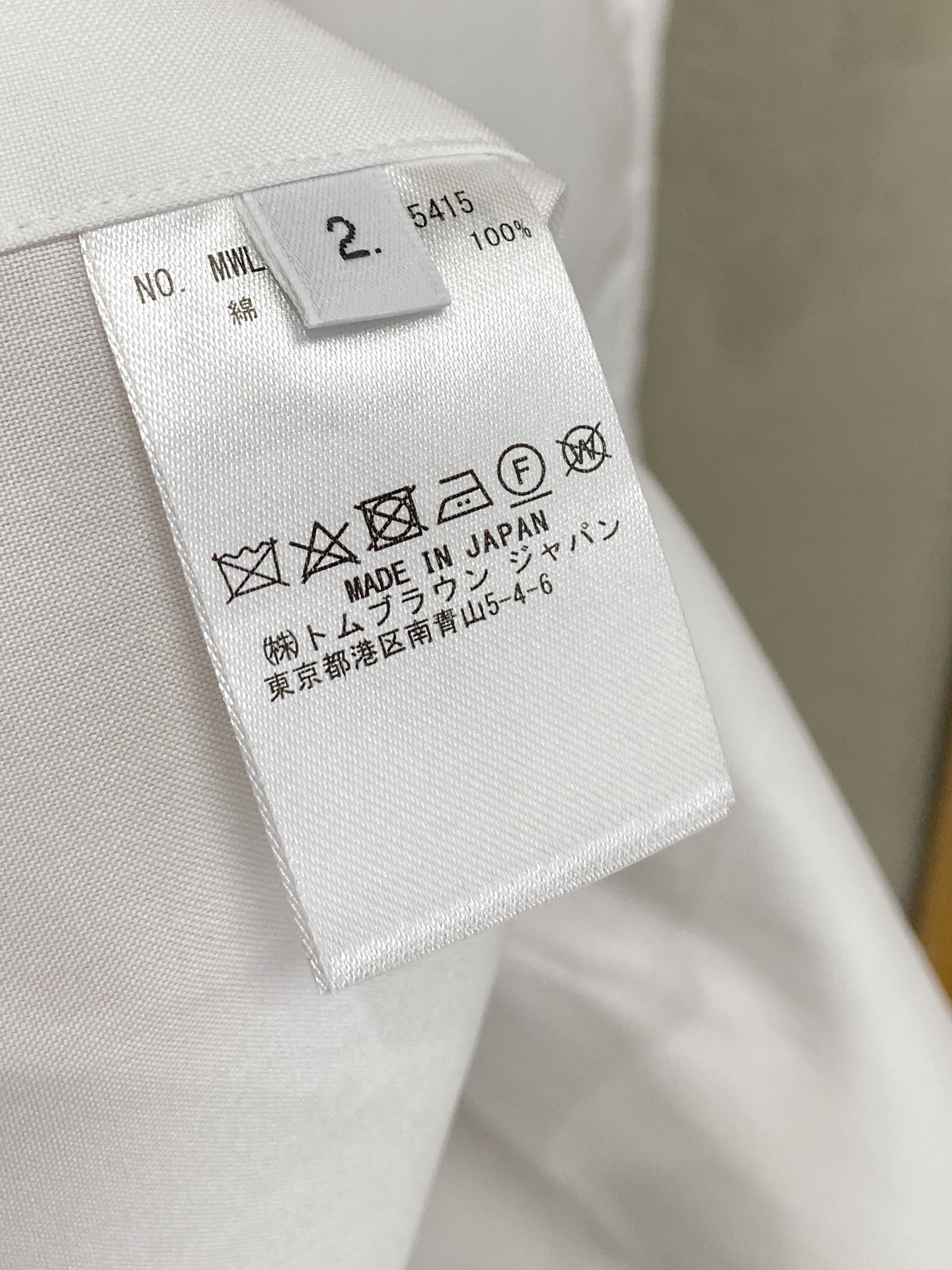 P，P轻盈雅致，短袖衬衫——25年春夏日里的温柔守候短袖衬衫，臻品定制系列的材质、精湛的工艺细节和卓越的