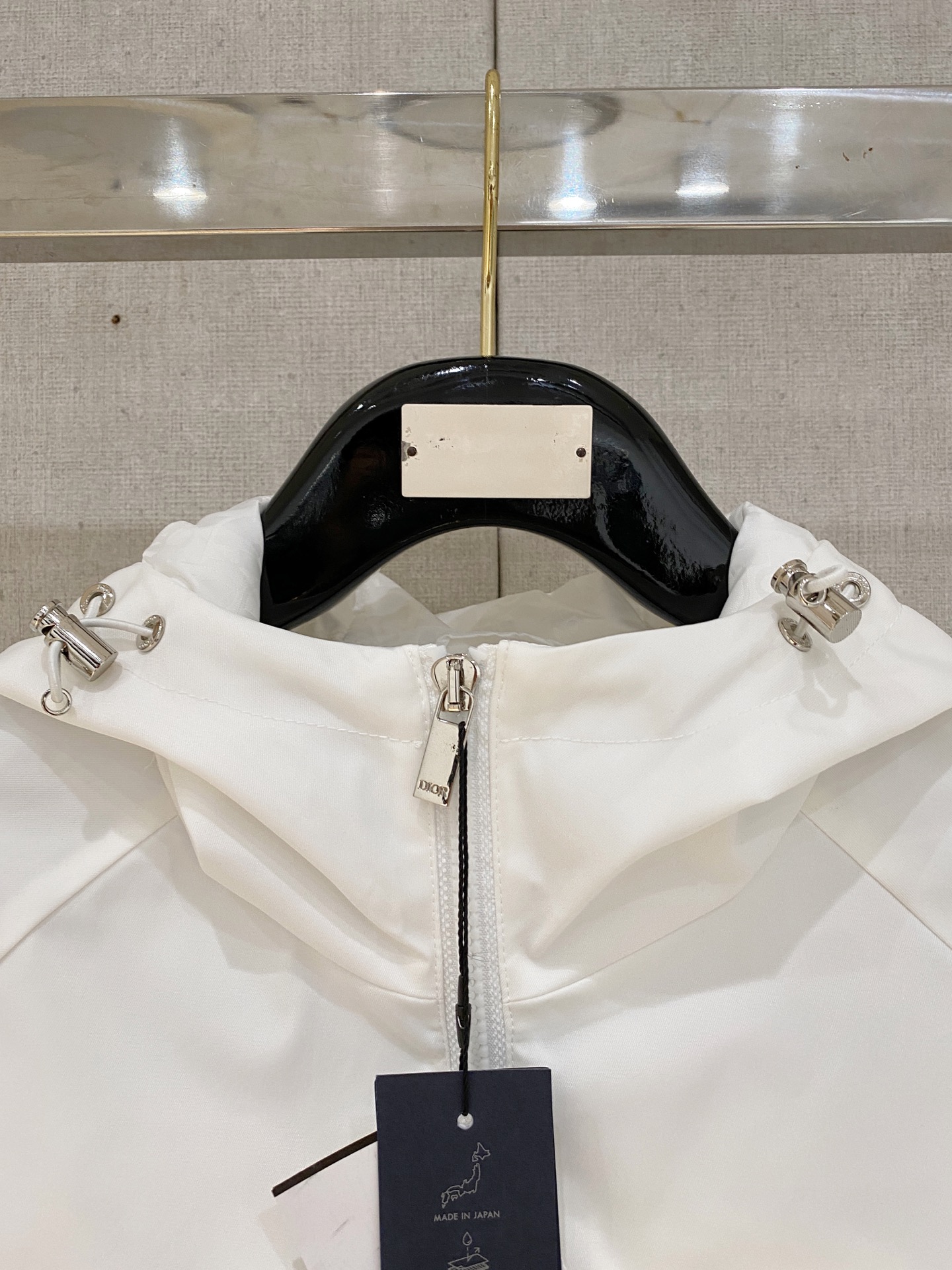 新品。Dio*迪桑特联盟新款夹克外套，秀场新品‼品相非常完美，舒适保暖，三标齐全色泽饱满诱人，非常出彩的