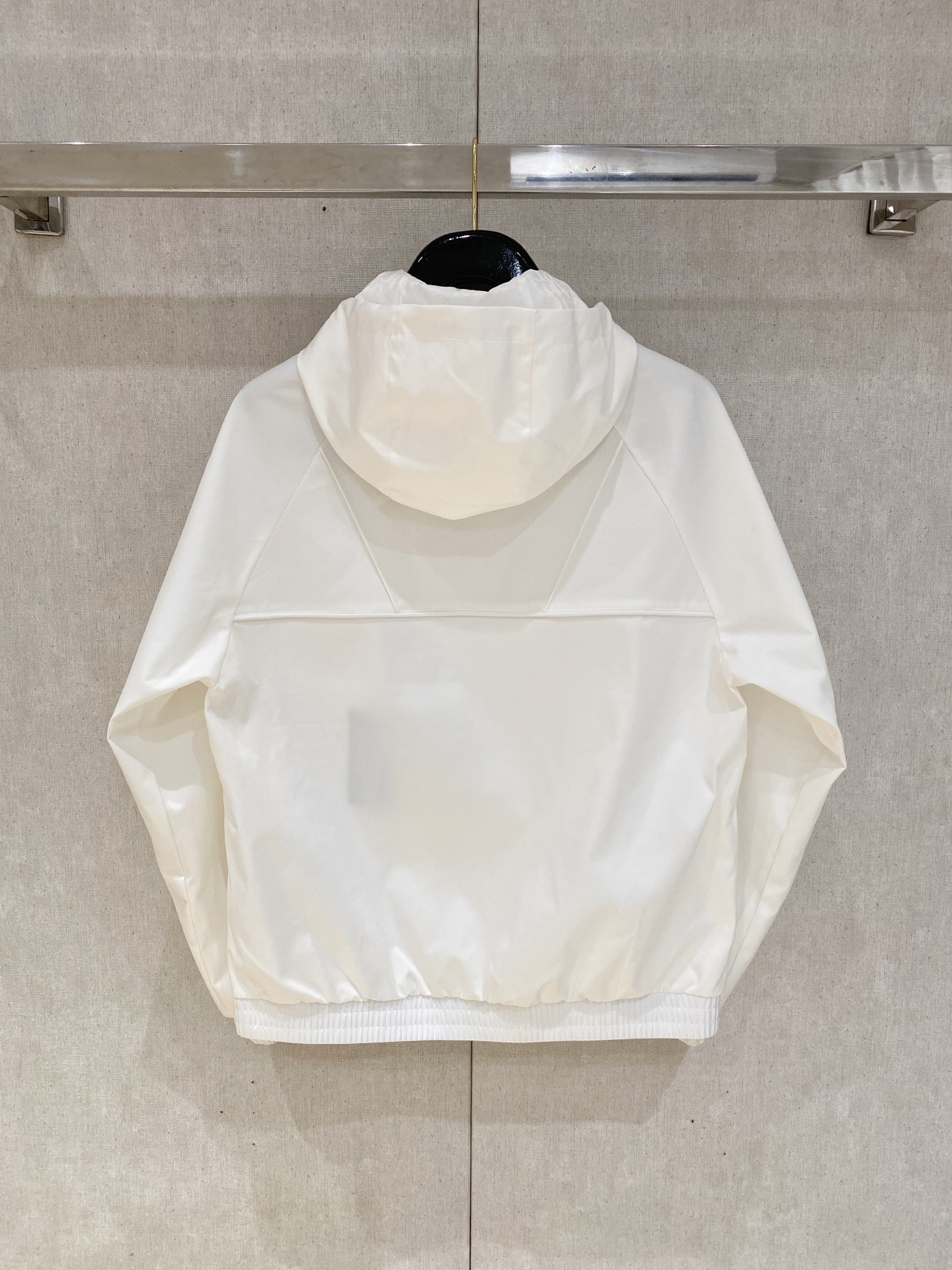 新品。Dio*迪桑特联盟新款夹克外套，秀场新品‼品相非常完美，舒适保暖，三标齐全色泽饱满诱人，非常出彩的