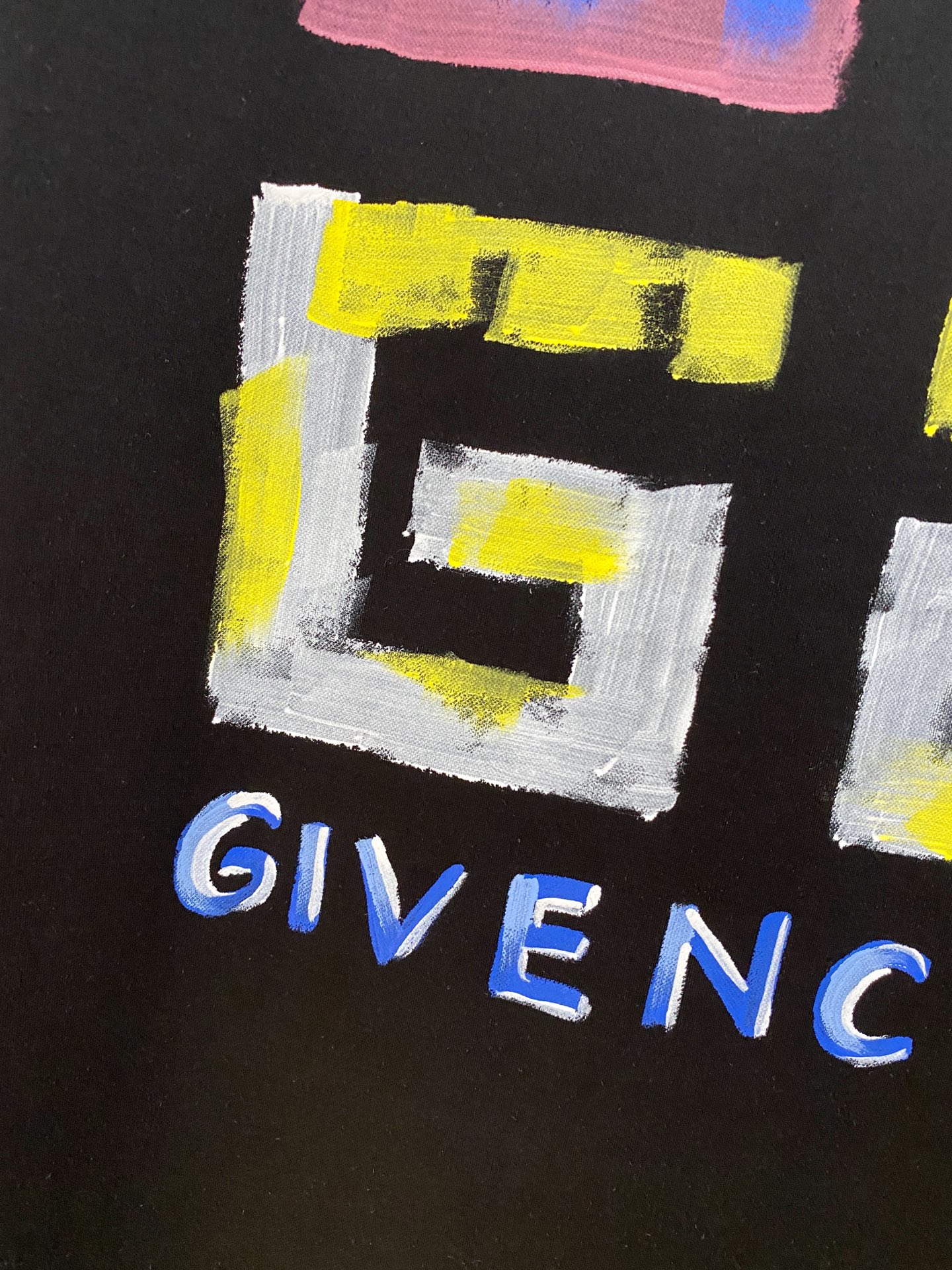  纪梵希 2025春夏新款首发专柜最新款圆领短袖 高端订制 设计前卫时尚！品牌logo重工艺设计 高端定