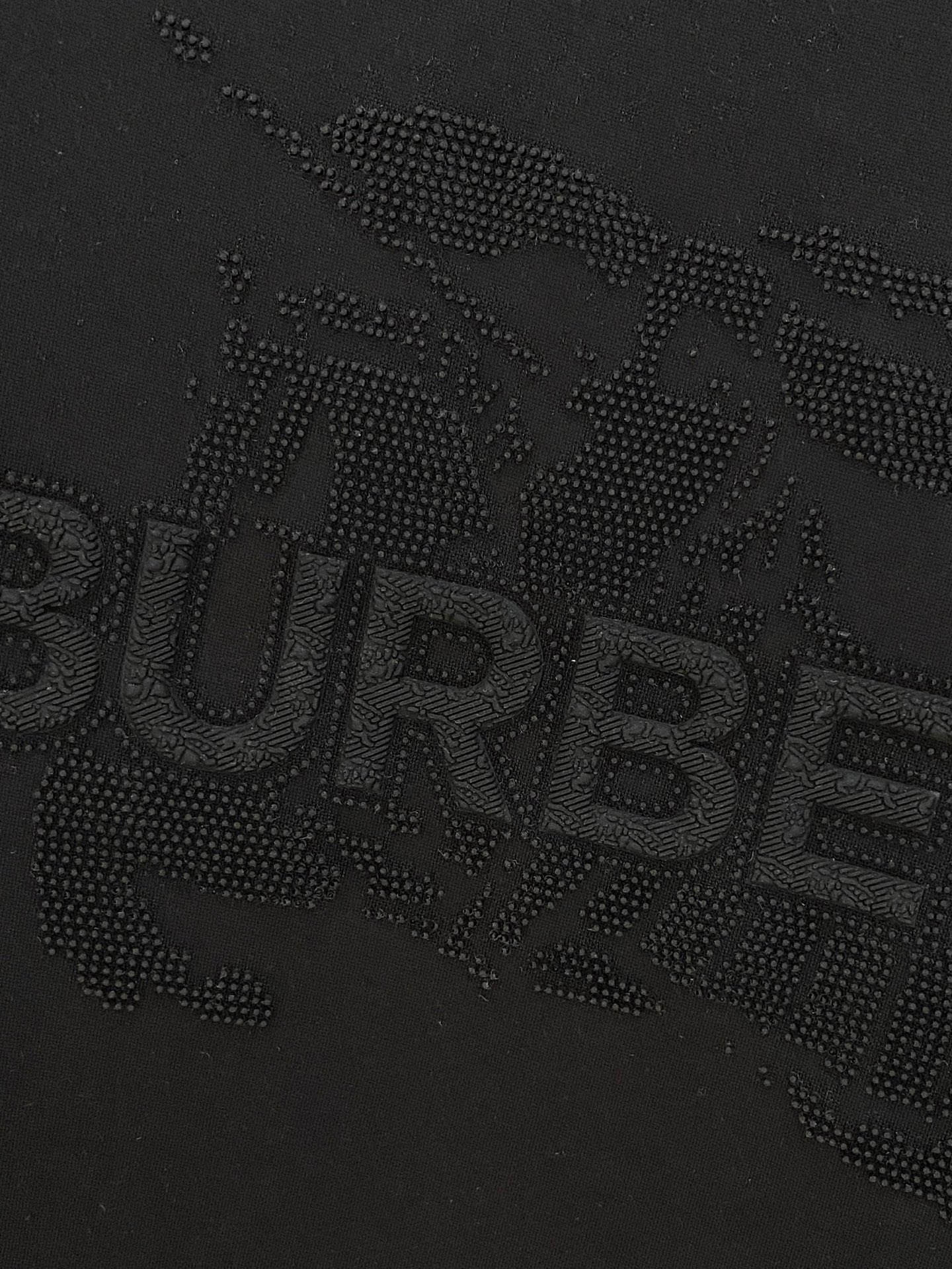  巴宝莉 2025春夏新款首发专柜最新款圆领短袖 高端订制 设计前卫时尚！品牌logo重工艺设计 高端定