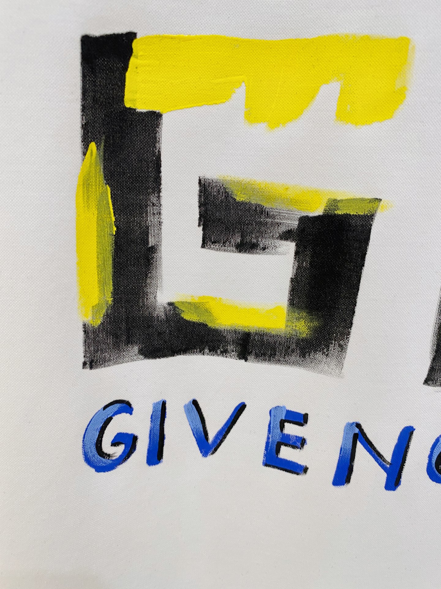  纪梵希 2025春夏新款首发专柜最新款圆领短袖 高端订制 设计前卫时尚！品牌logo重工艺设计 高端定