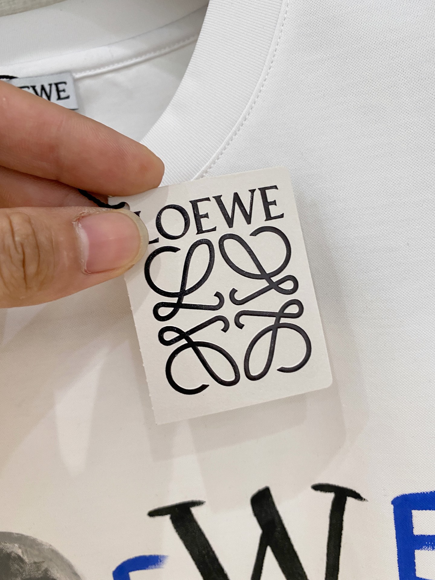  罗意威  2025春夏新款首发专柜最新款圆领短袖 高端订制 设计前卫时尚！品牌logo重工艺设计 高端