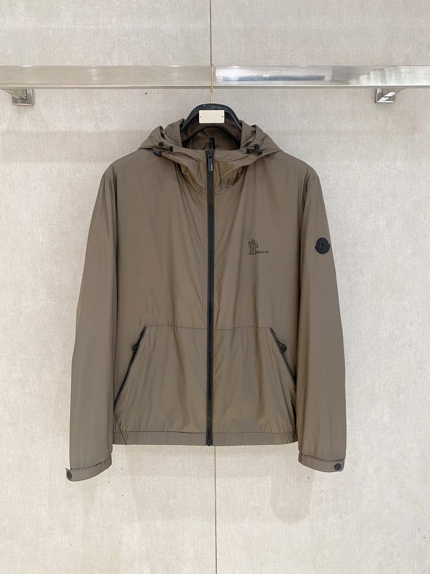 Moncler Lichtgewicht Gewatteerde Jas met Capuchon - Stijlvol & Comfortabel