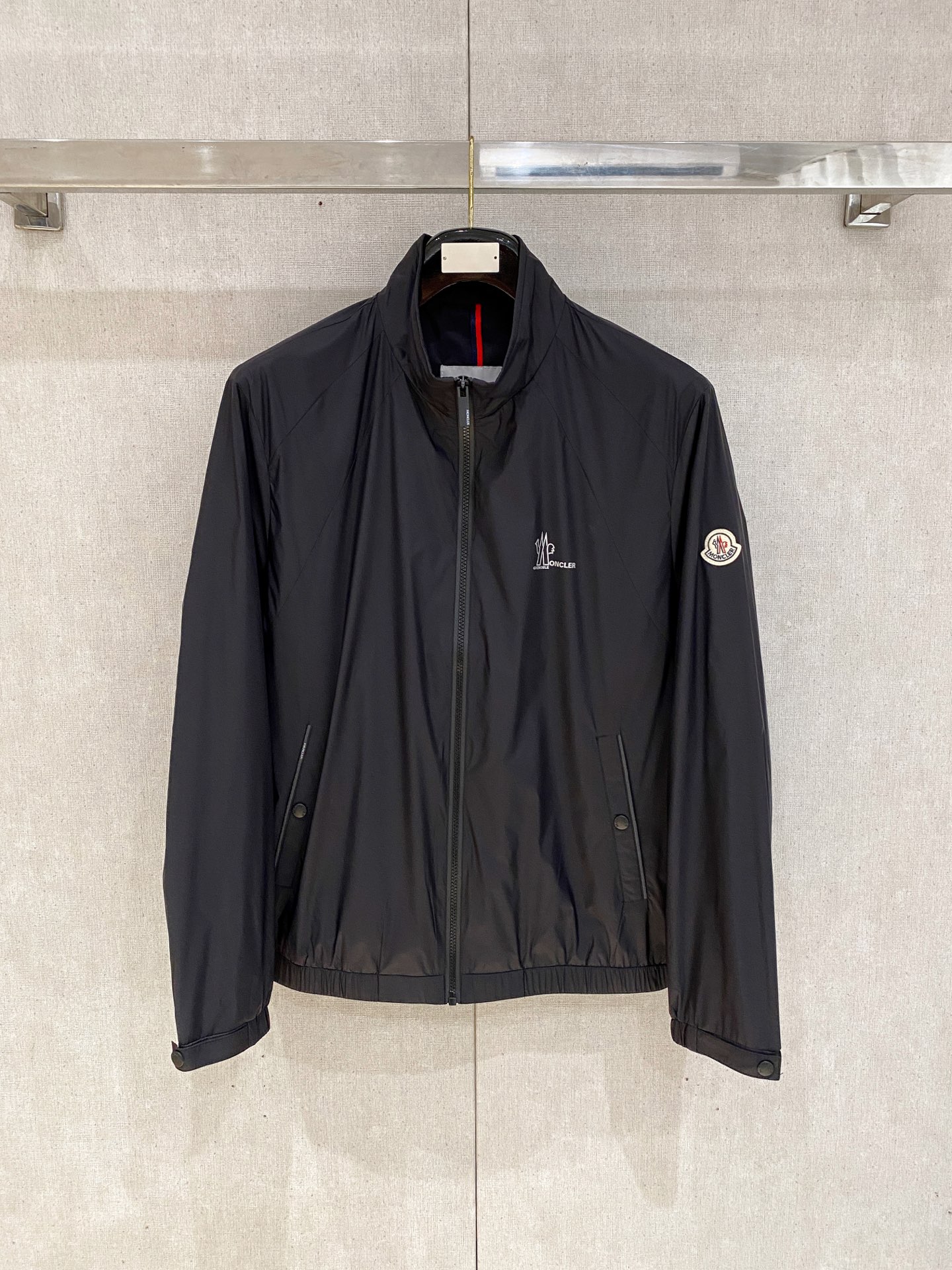 Moncler 2025SS Lightweight Jacket - Original Hardware, Premium Quality 2 i1753712883823 6200 0 0