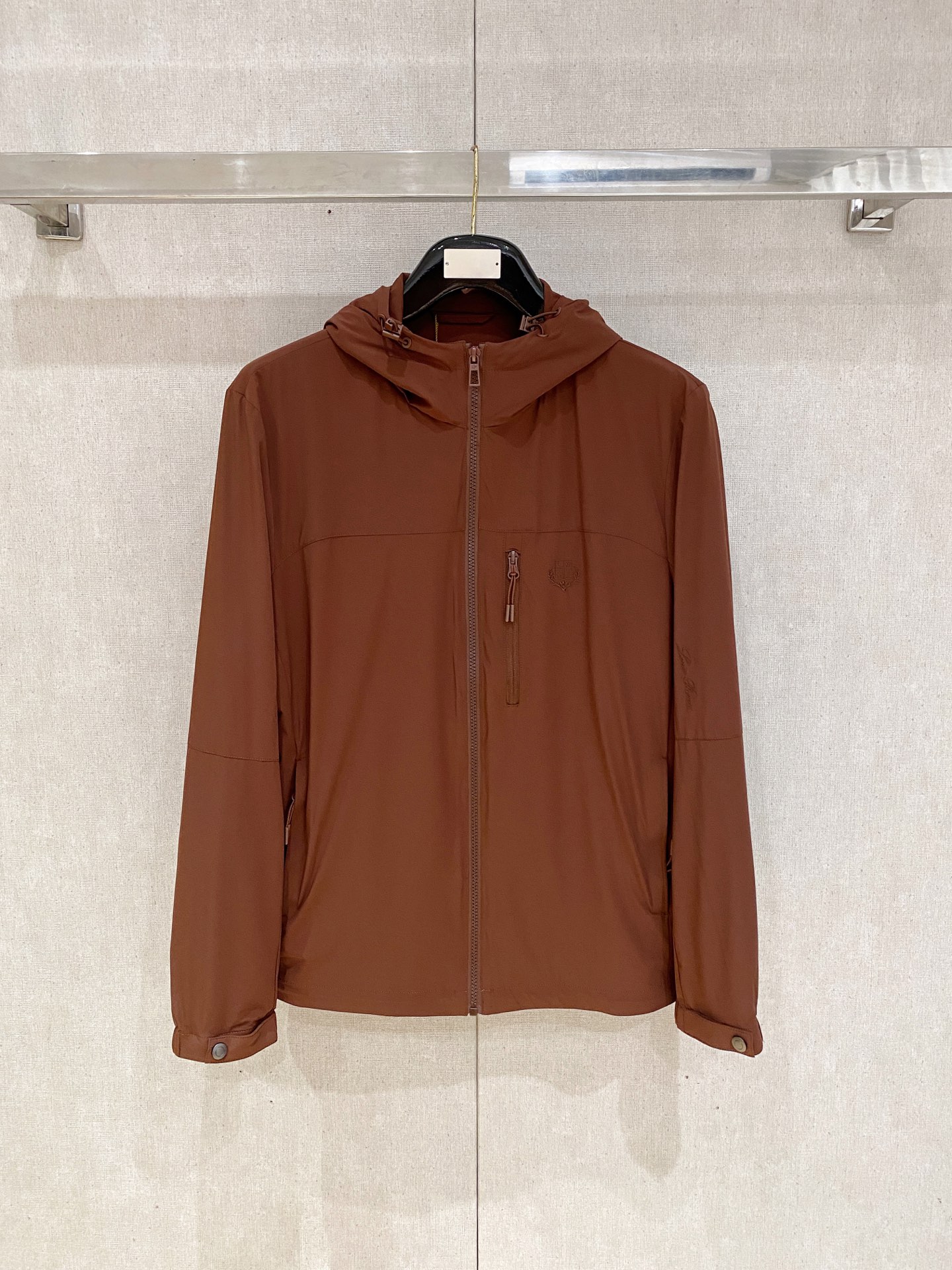 NO:492061,Loro Piana 2025 autumn and winter hooded new jacket black blue orange digit M-3XL, loro pigeana, jackets & coats,hats,alexander wang19860909Loro Piana 2025秋冬连帽新款外套 黑色 蓝色 橘色 码数M-3XL,,loro piana,jackets & coats,hats,alexander wang,Men's clothing