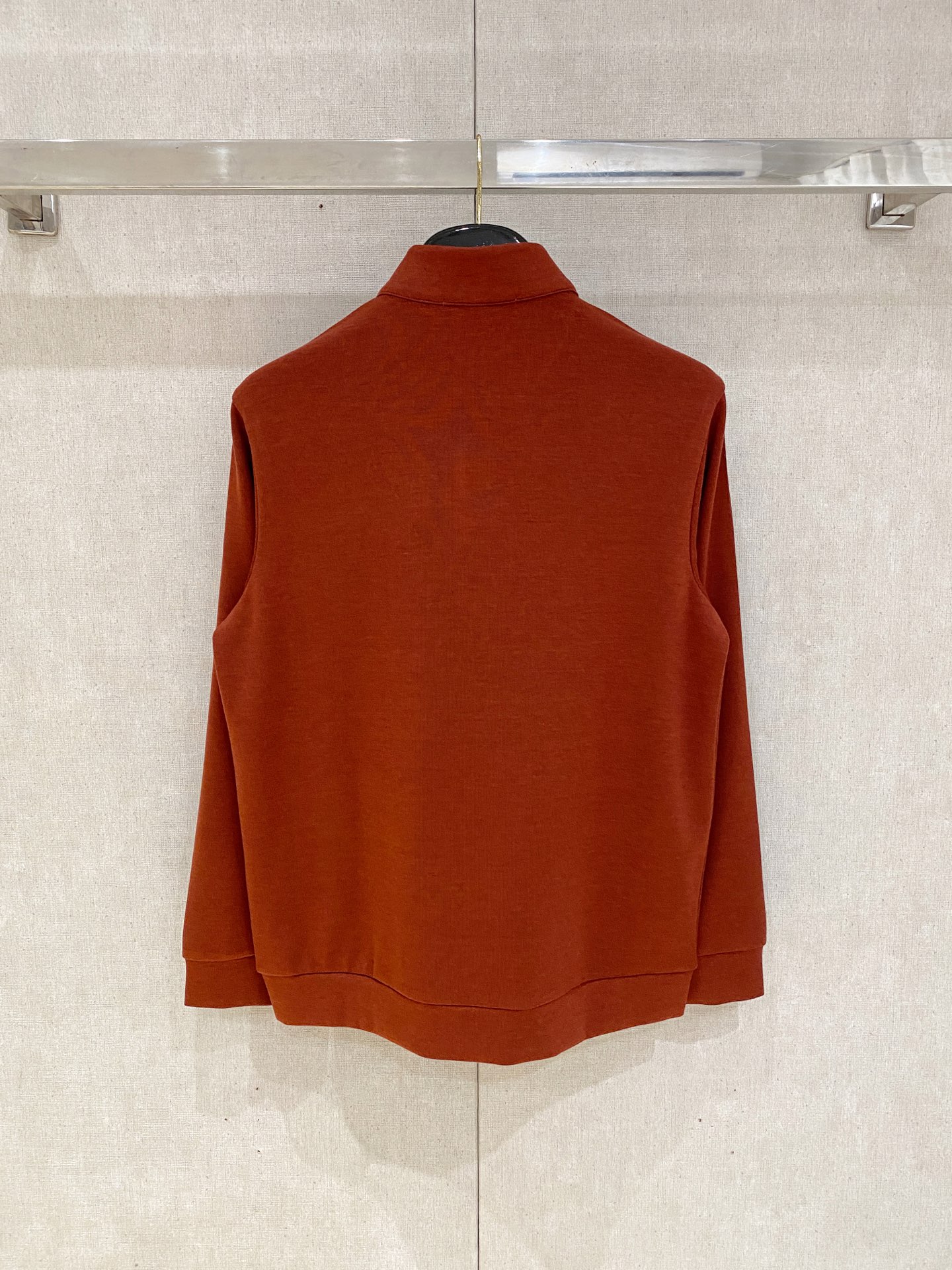 P756 Hermas 2025 new winter long sleeves Black, light khaki, date red. Number: M-3XL - 图片 9