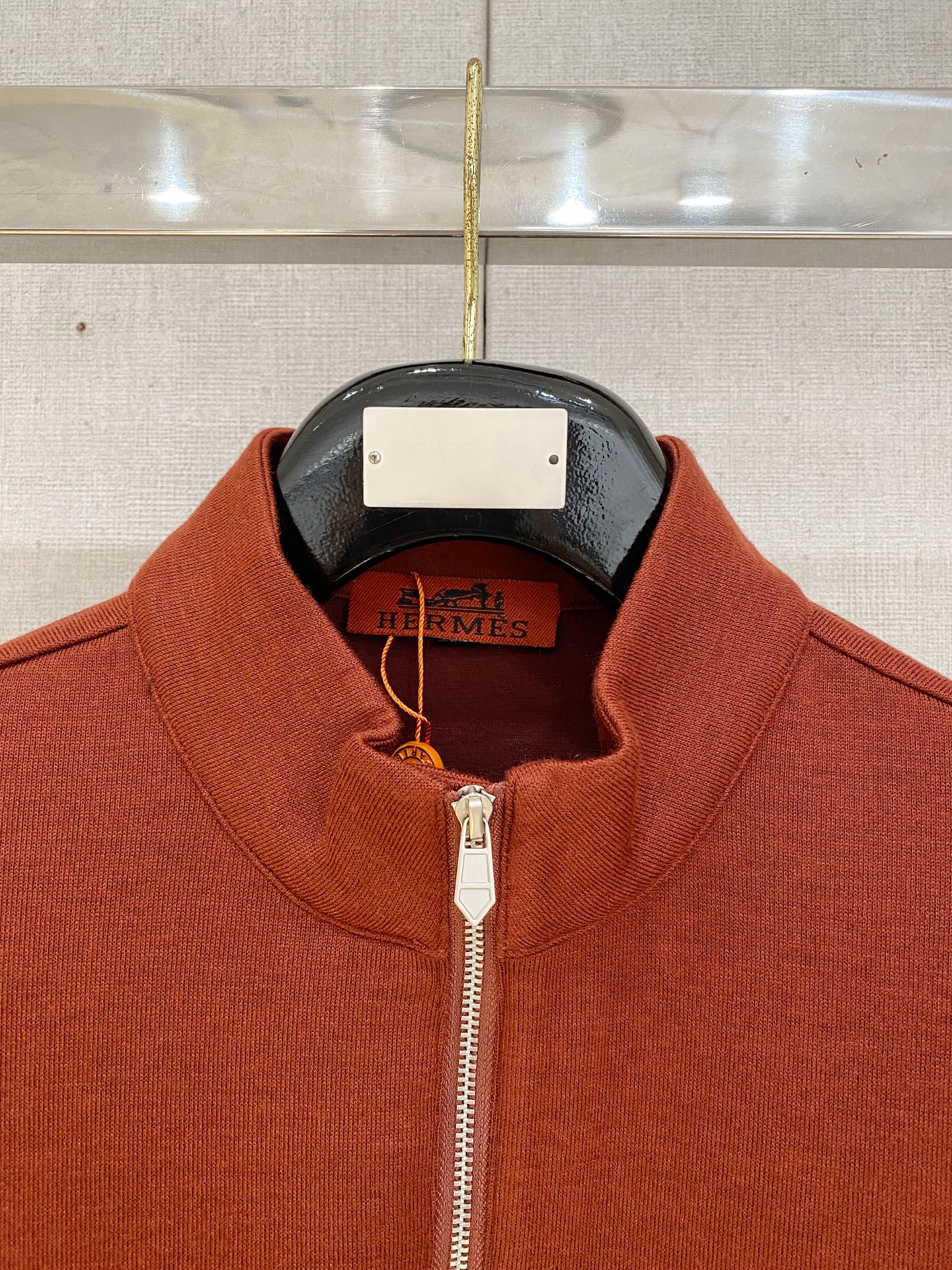 P756 Hermas 2025 new winter long sleeves Black, light khaki, date red. Number: M-3XL - 图片 2