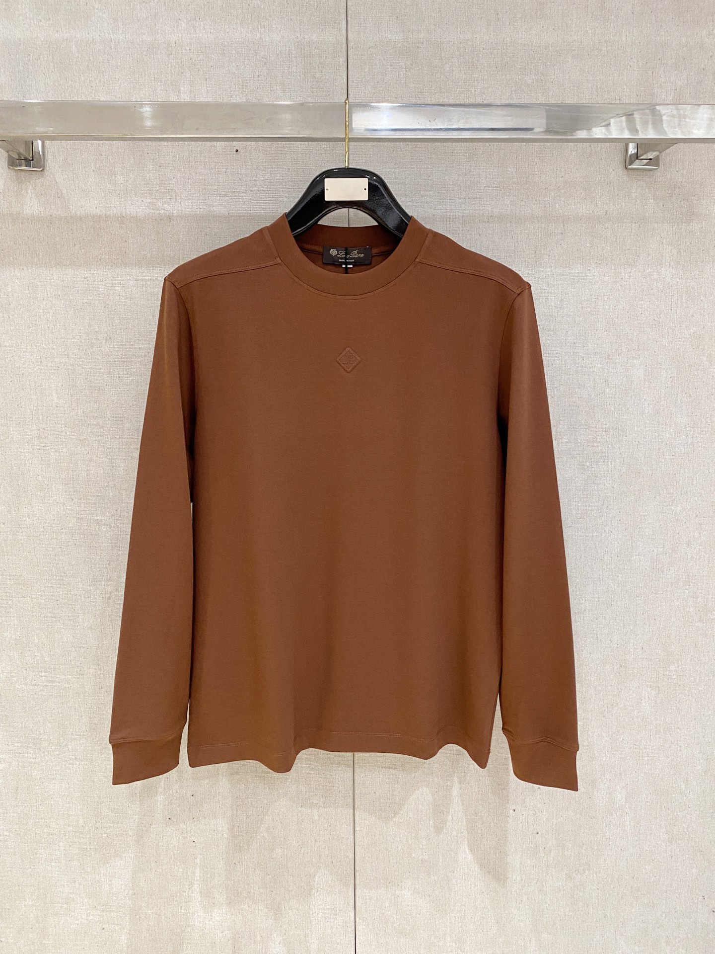 NO:492087,Loro Piana 2025 autumn and winter new long-sleeved sweatshirt black white blue red brown code M-3XL, loro pigana, hoodie, sweatshirts, alexander wang19860909Loro Piana 2025秋冬新款长袖卫衣 黑色 白色 蓝色 红咖色 码数M-3XL,,loro piana,hoodie,sweatshirts,alexander wang,Men's clothing