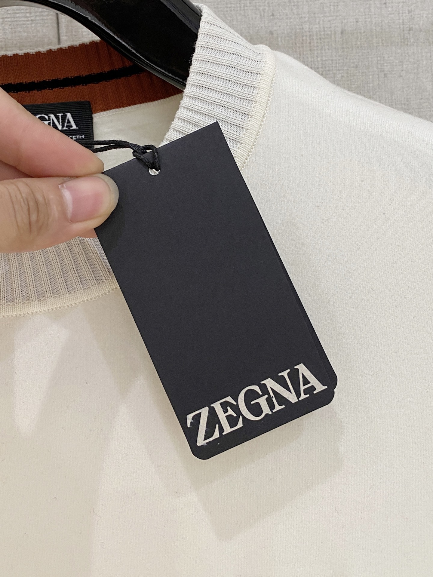 P672 Zegna 2025 new winter long-sleeve vest Black, white, purple, green. Number: M-3XL - 图片 5