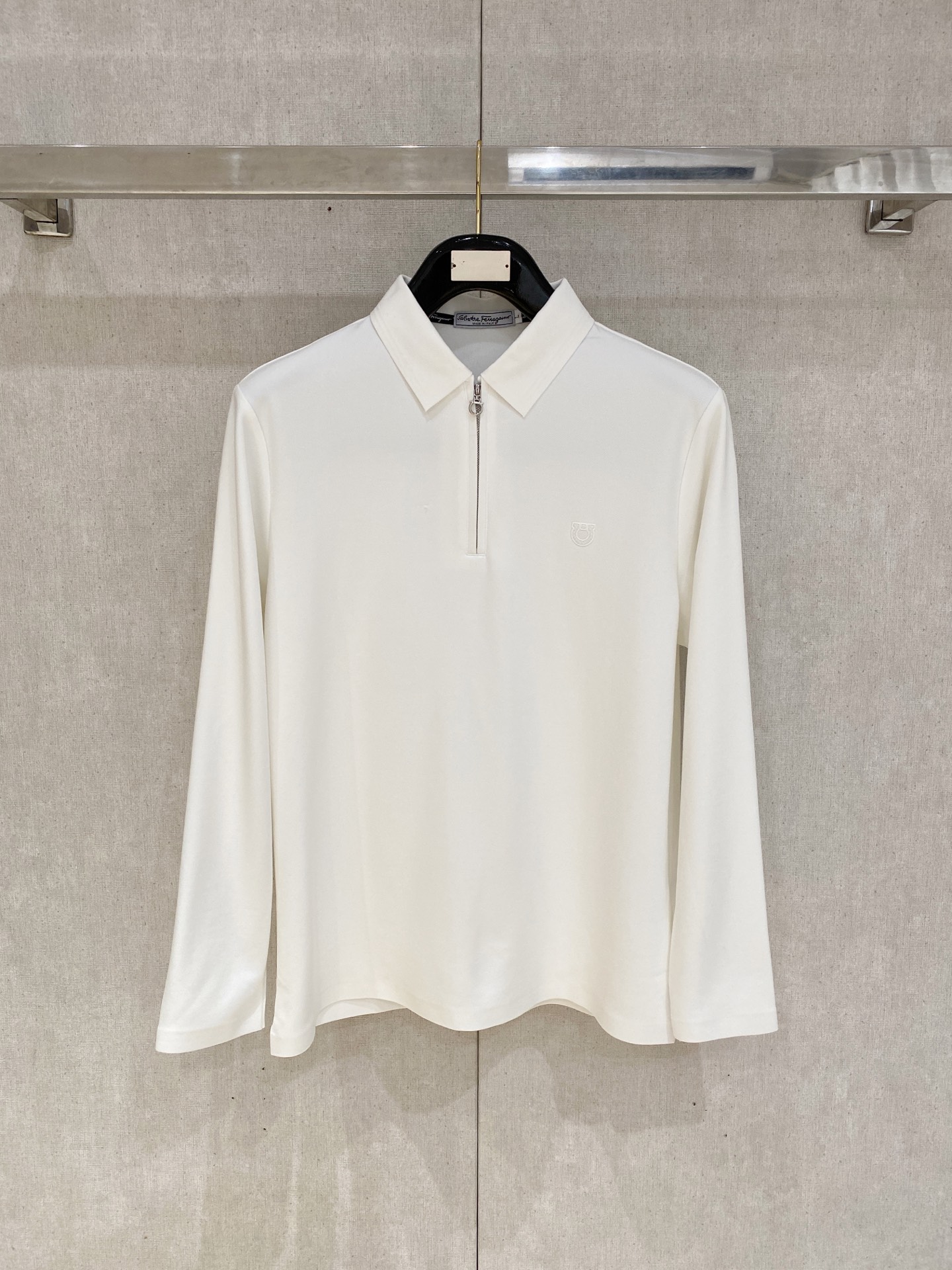 NO:492004,Ferragamo 2025 autumn and winter style plus fleece long sleeve zipper design Size M-4XL, ferragamo, alexander wang19860909菲拉格慕 2025秋冬款加绒长袖 拉链设计 码数M-4XL,,ferragamo,alexander wang,Men's clothing