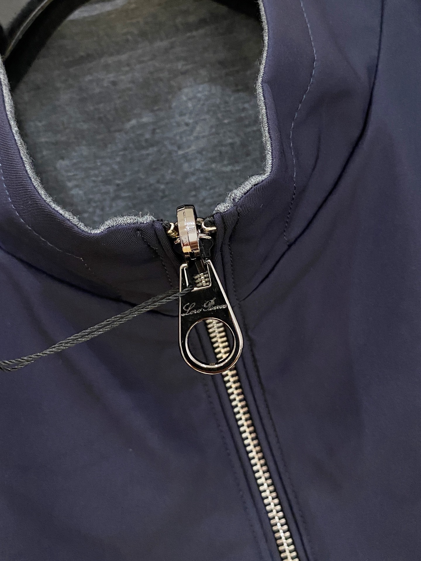 Zegna 秋冬新款原单双面穿外套 经典爆款版本 简洁时尚百搭 手感柔软细腻 上身舒适 客供原版进口刻字