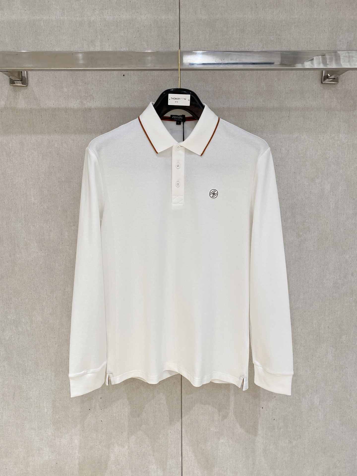 NO:510538,New products for spring, Zenia, exclusively for new original single men's Polo long-sleeved high-end customization, high-version, fashionable and versatile, original imported cotton fabric, chest logo pattern design, super soft and delicate, skin-friendly and comfortable to wear, high-end boutique, OEM factory fine-made top body very good, men's essential items, three standards, code M-4xl, multi-color,,zegna,alexander wang19860909开春新品 杰尼亚 独家专供新款原单男士Polo长袖高端定制 高版本 时尚百搭爆款原版进口纯棉面料 胸前logo图案设计 手感超柔软细腻 穿着亲肤舒适 高端精品 代工厂精细做上身非常赞 男士必备单品 三标齐全 码数M-4xl 多颜色,,zegna,alexander wang,Men's clothing