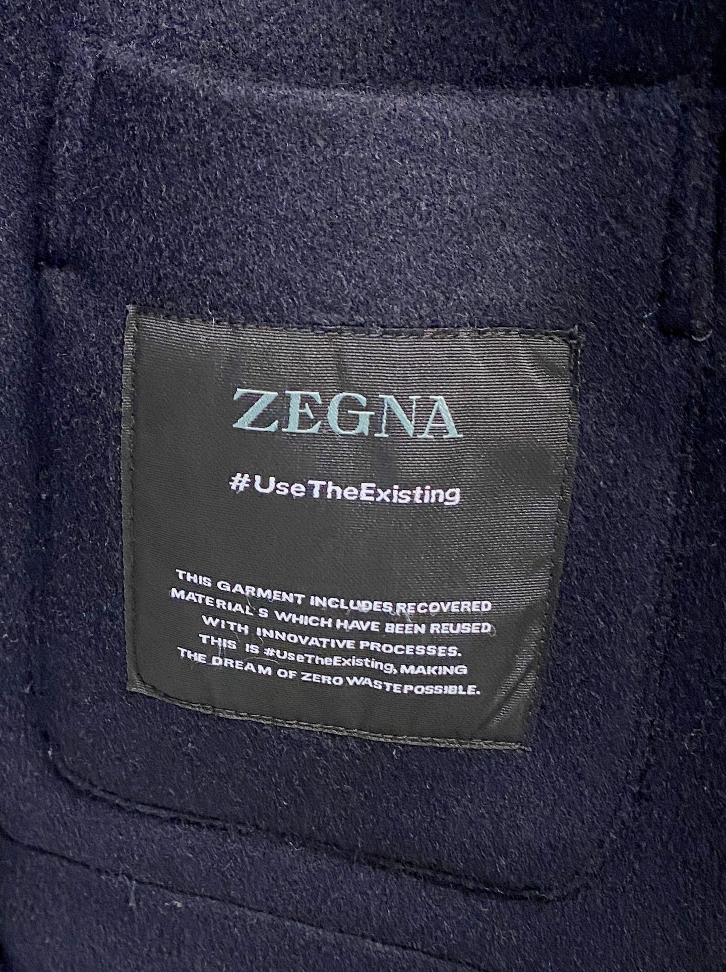 （纯手工）高端男士必备单品纯手工呢羊绒羊毛大衣.每一件都是纯手工缝制而成.内里无缝—带包装关于款式及设计