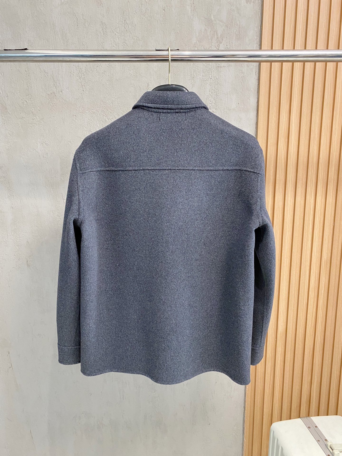 （纯手工）lP🆕&诺悠翩雅 高端男士衣橱必备单品纯手工呢羊绒羊毛大衣.每一件都是纯手工缝制而成.内里无缝