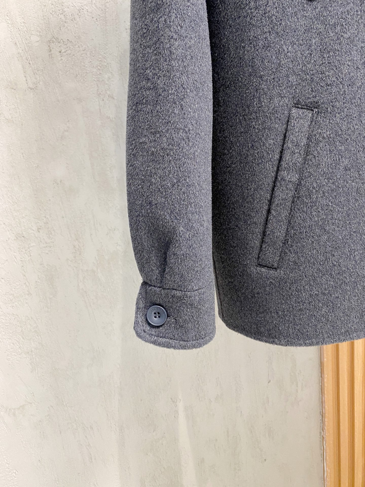 （纯手工）lP🆕&诺悠翩雅 高端男士衣橱必备单品纯手工呢羊绒羊毛大衣.每一件都是纯手工缝制而成.内里无缝