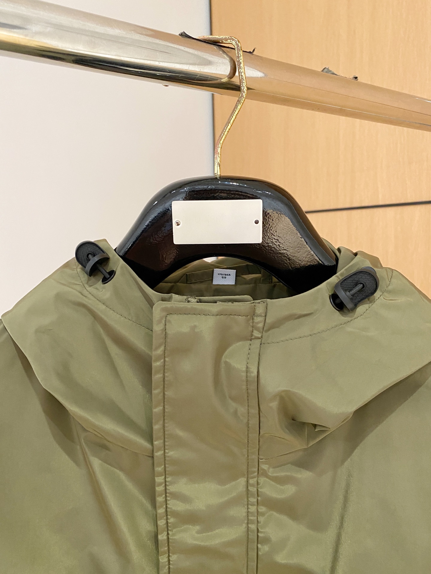 High-End Custom-Made Man’s Jacket by Pablos: 2025 Fashion Design with Brand Elements - 图片 2