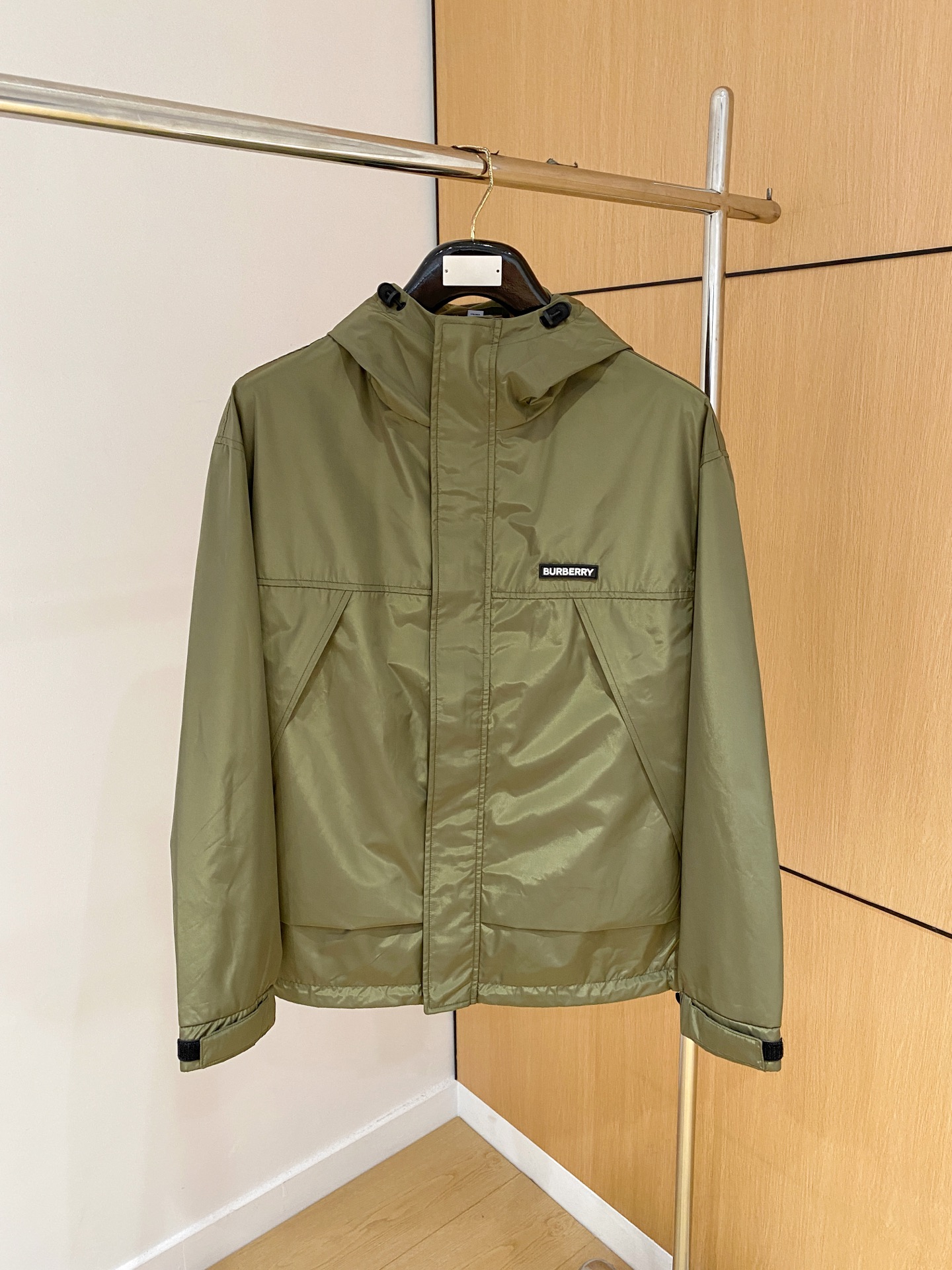 High-End Custom-Made Man’s Jacket by Pablos: 2025 Fashion Design with Brand Elements