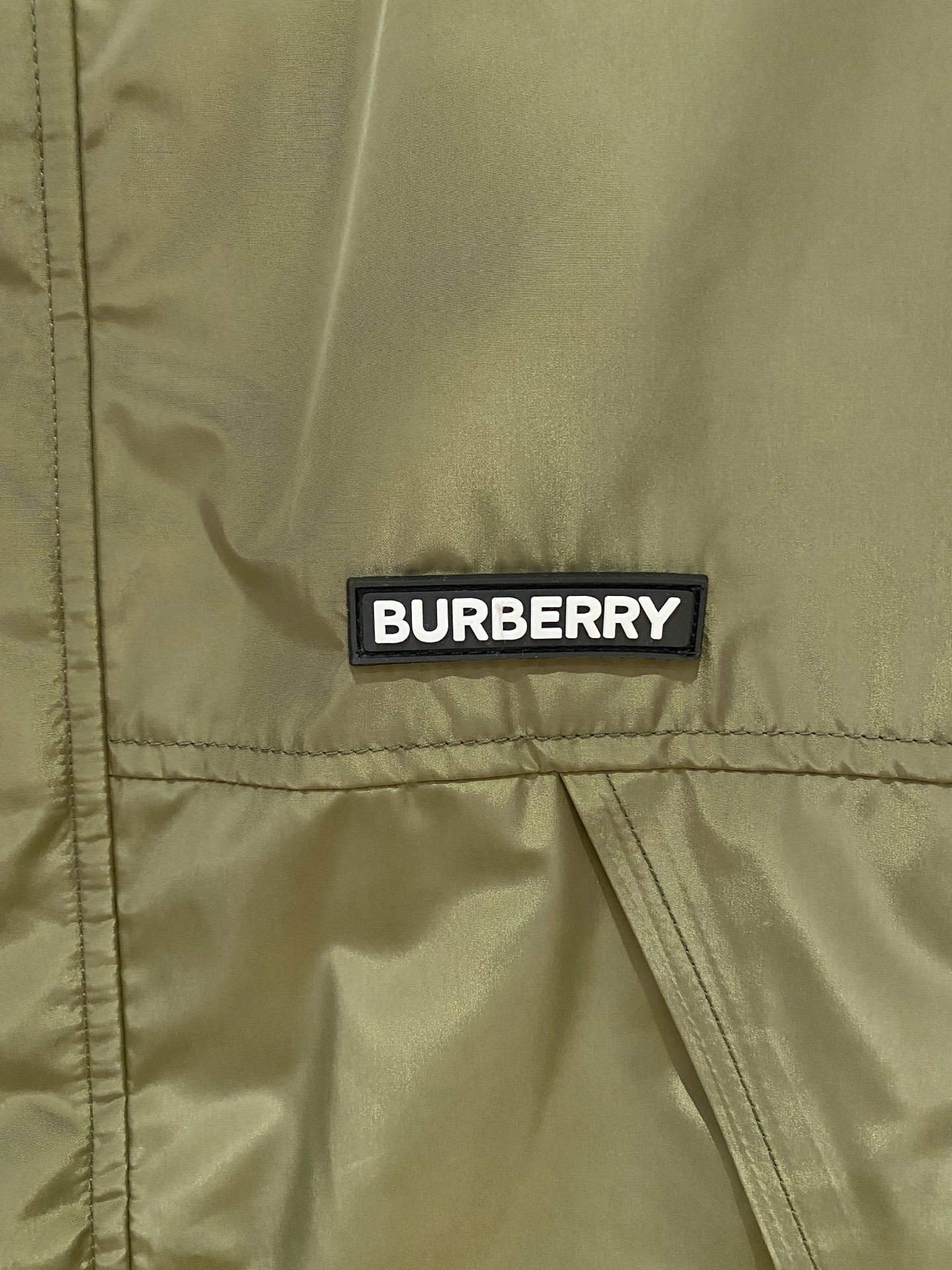 High-End Custom-Made Man’s Jacket by Pablos: 2025 Fashion Design with Brand Elements - 图片 4