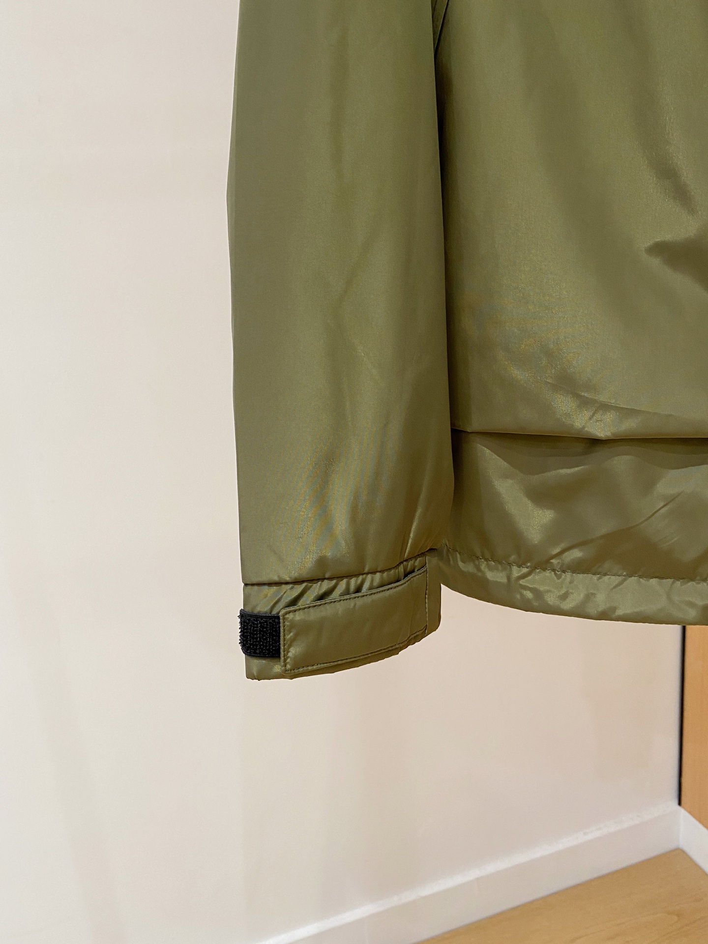 High-End Custom-Made Man’s Jacket by Pablos: 2025 Fashion Design with Brand Elements - 图片 7