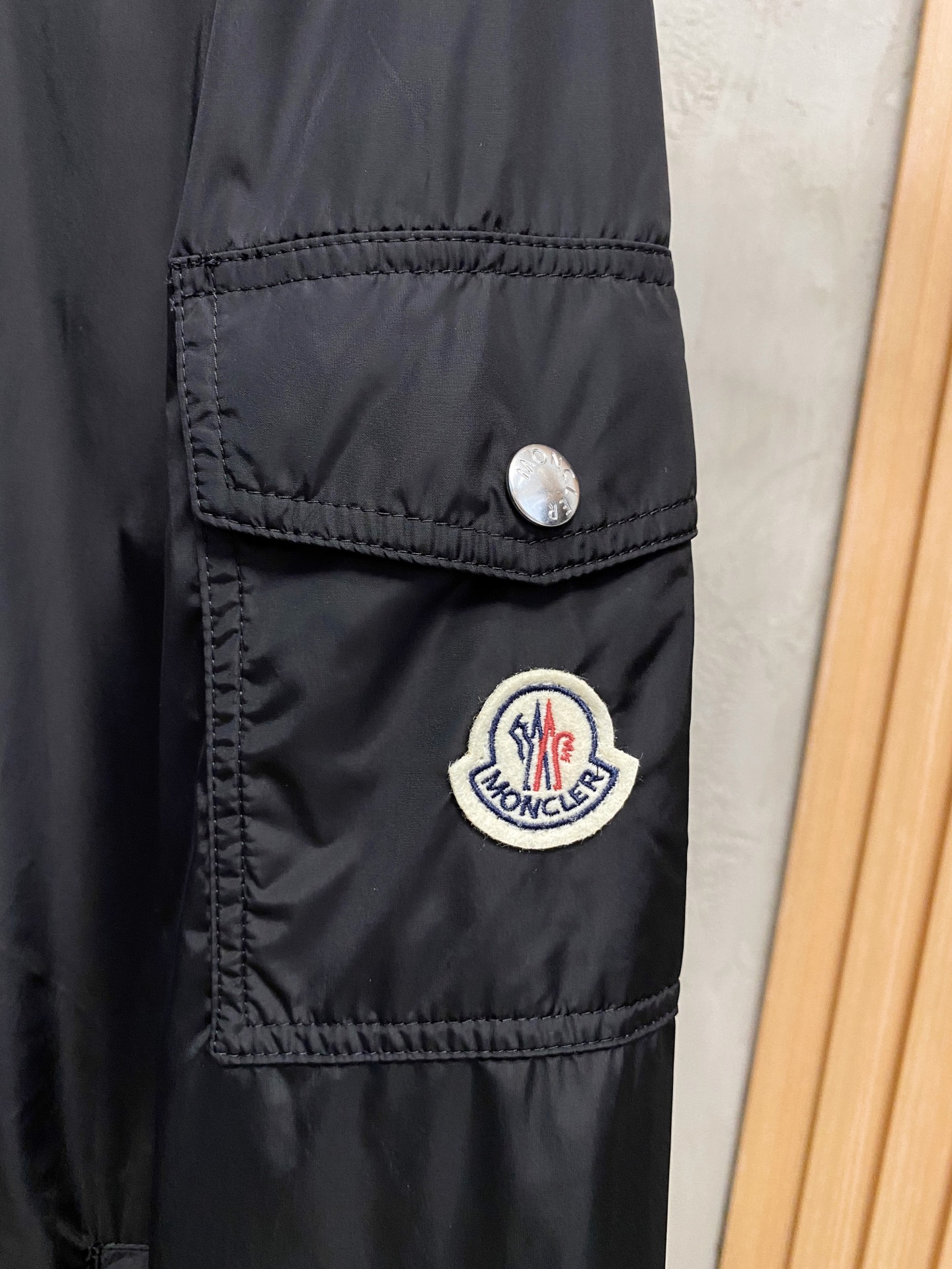 新一季Moncl 蒙口 春夏新品 Algobia男士连帽夹克风衣外套 原版购入七千九 ，Algobid夹