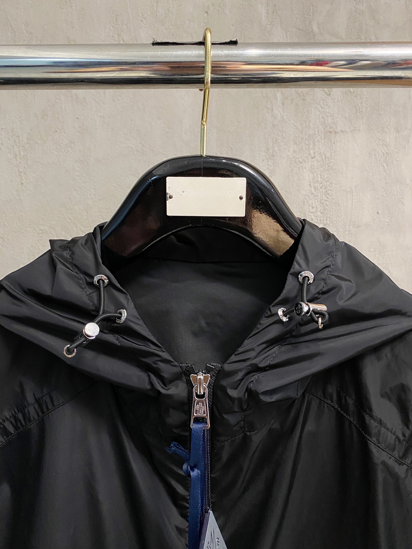 新一季Moncl 蒙口 春夏新品 Algobia男士连帽夹克风衣外套 原版购入七千九 ，Algobid夹