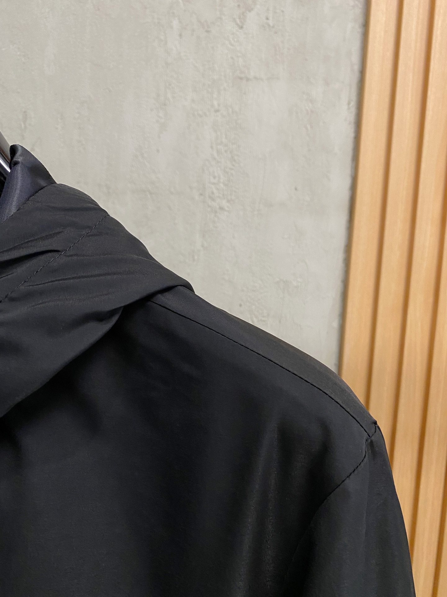 老客都知道男装的东西我们有都好，闭眼入的款，数量极极有限。 之前还有不少老客户问 这个款从版型 面料 上