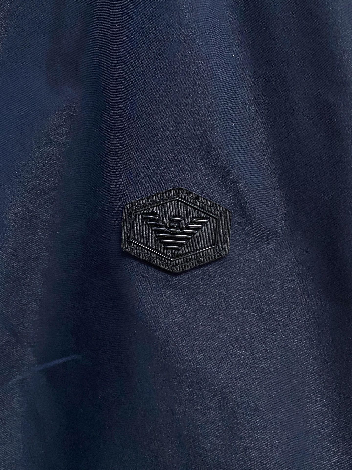 老客都知道男装的东西我们有都好，闭眼入的款，数量极极有限。 之前还有不少老客户问 这个款从版型 面料 上