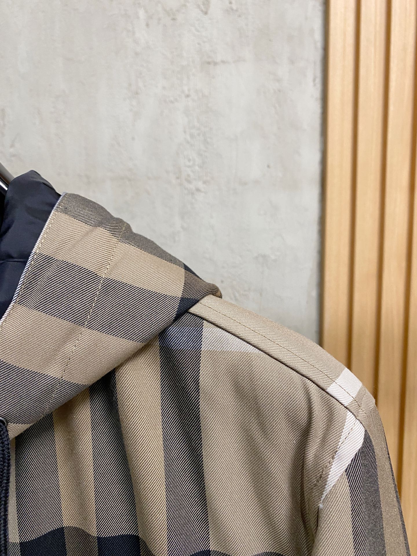 bu细节精致到你每一个不会注意到的地方 ，第一批正品大货首发，看中即定，辅料可以随便参考咱们的详细图片，